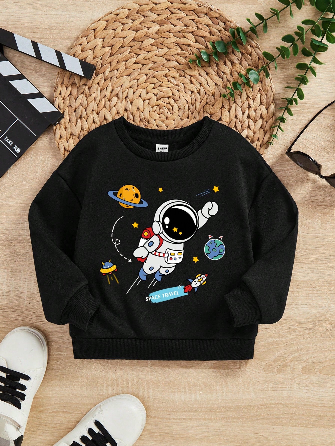 Young Boy Astronaut & Planet Print Thermal Lined Sweatshirt