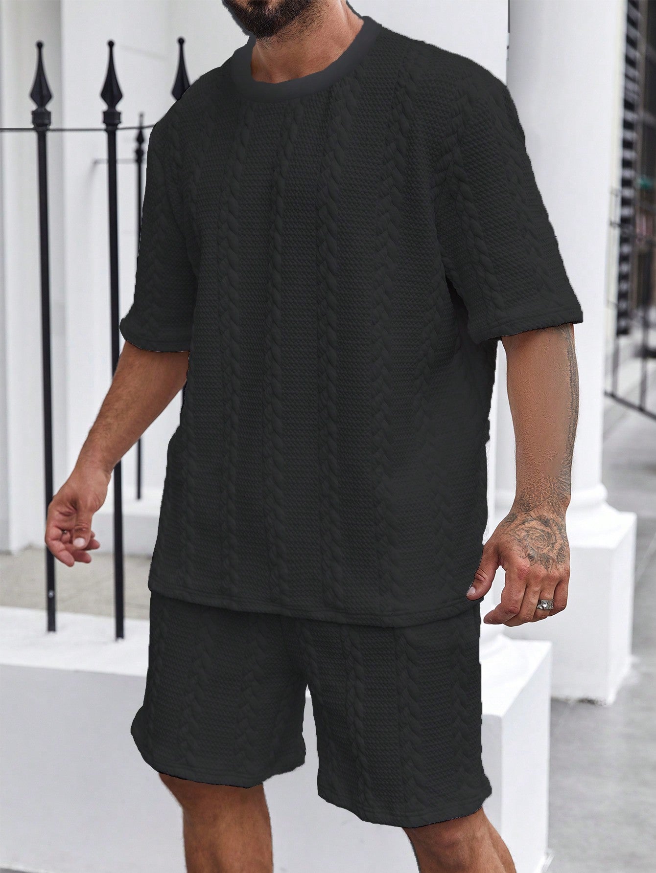 Men Plus Size Fashionable Solid Color Short-Sleeve Top And Shorts Two Piece Set With Twisted Knit Pattern