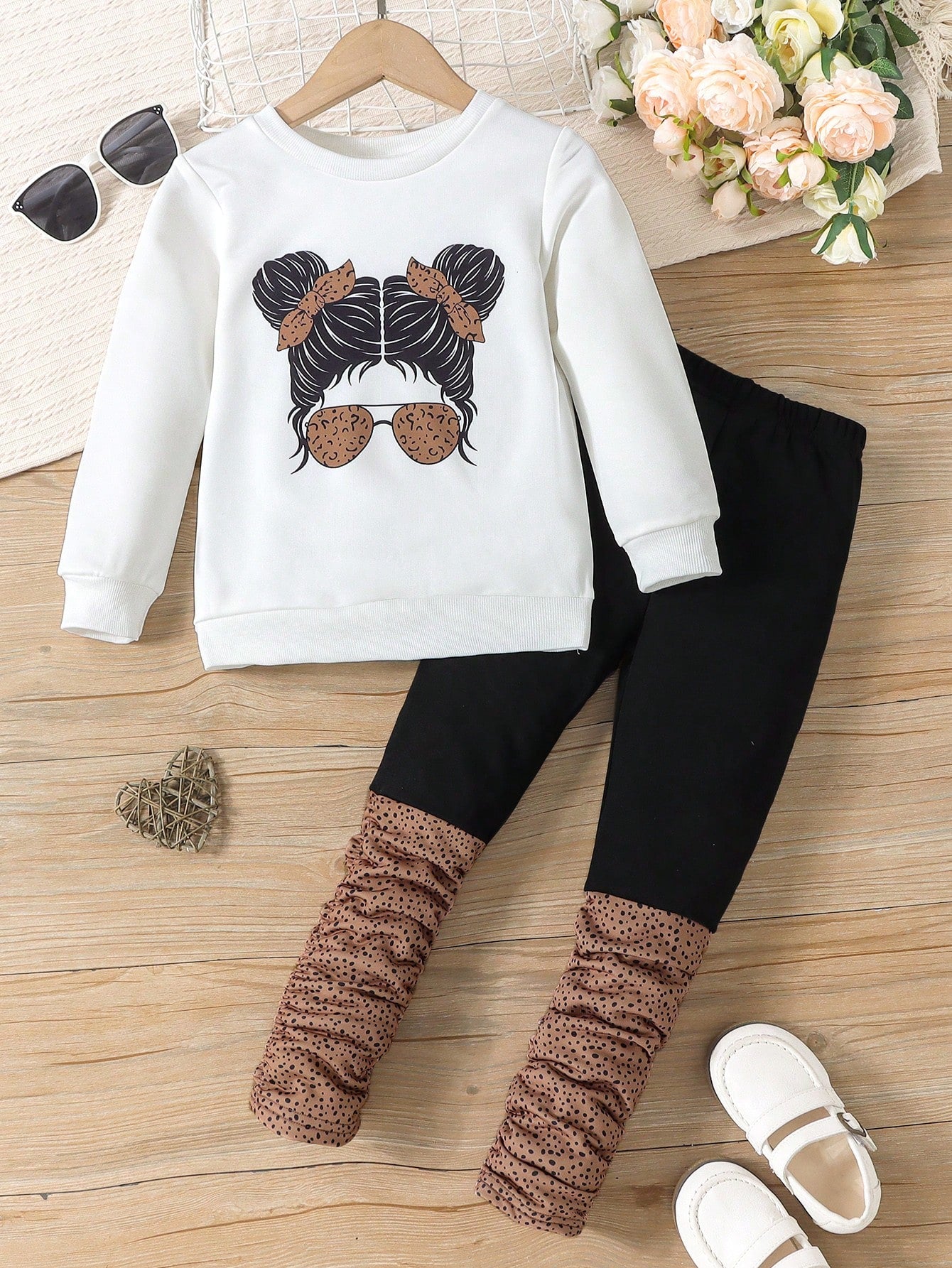 Young Girl 2pcs/Set Autumn Floral Print Sweatshirt With Round Neckline And Polka Dot Print Pleated Pants Outfits