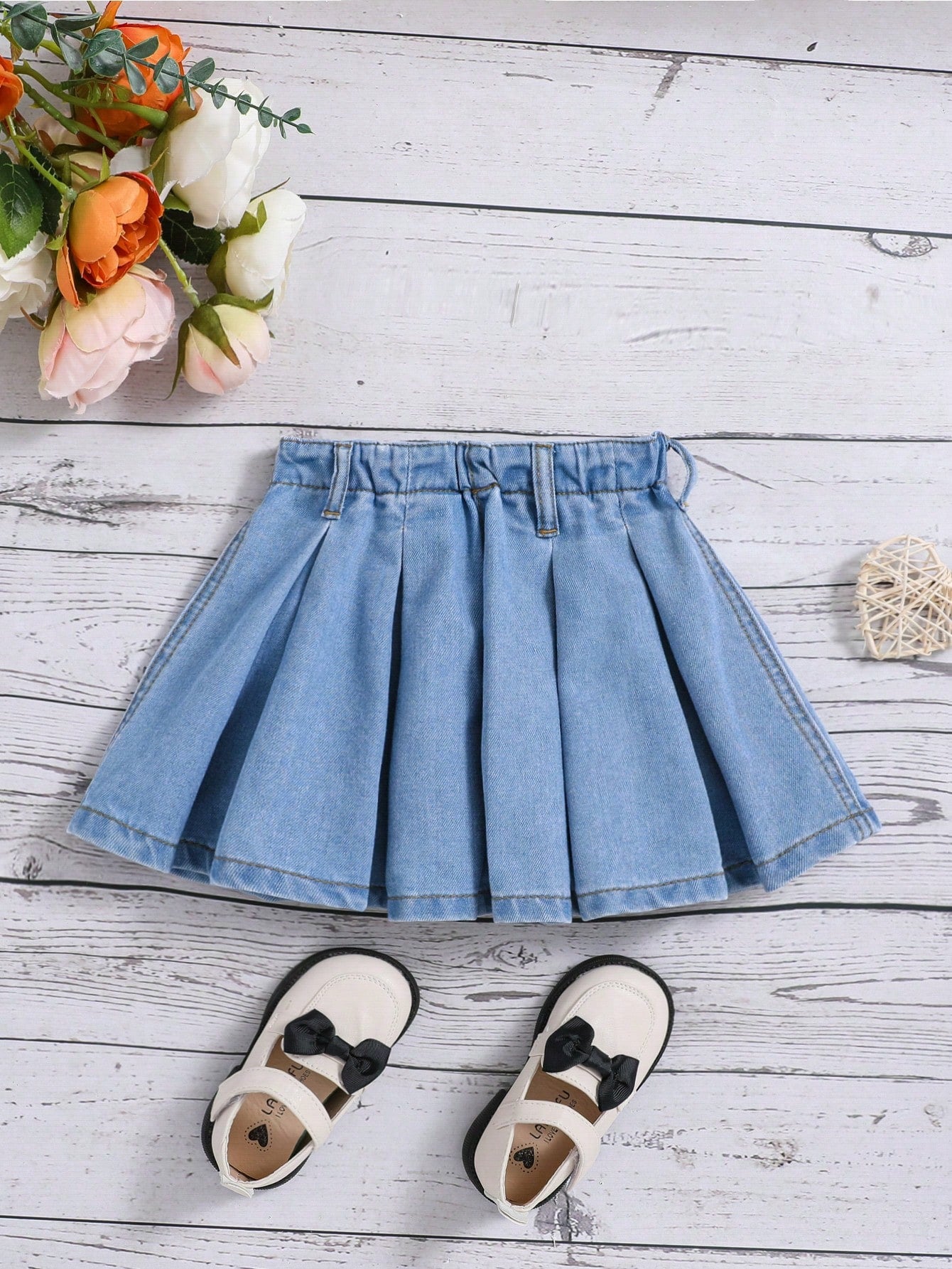 Young Girl Solid Pleated Detail Denim Skirt