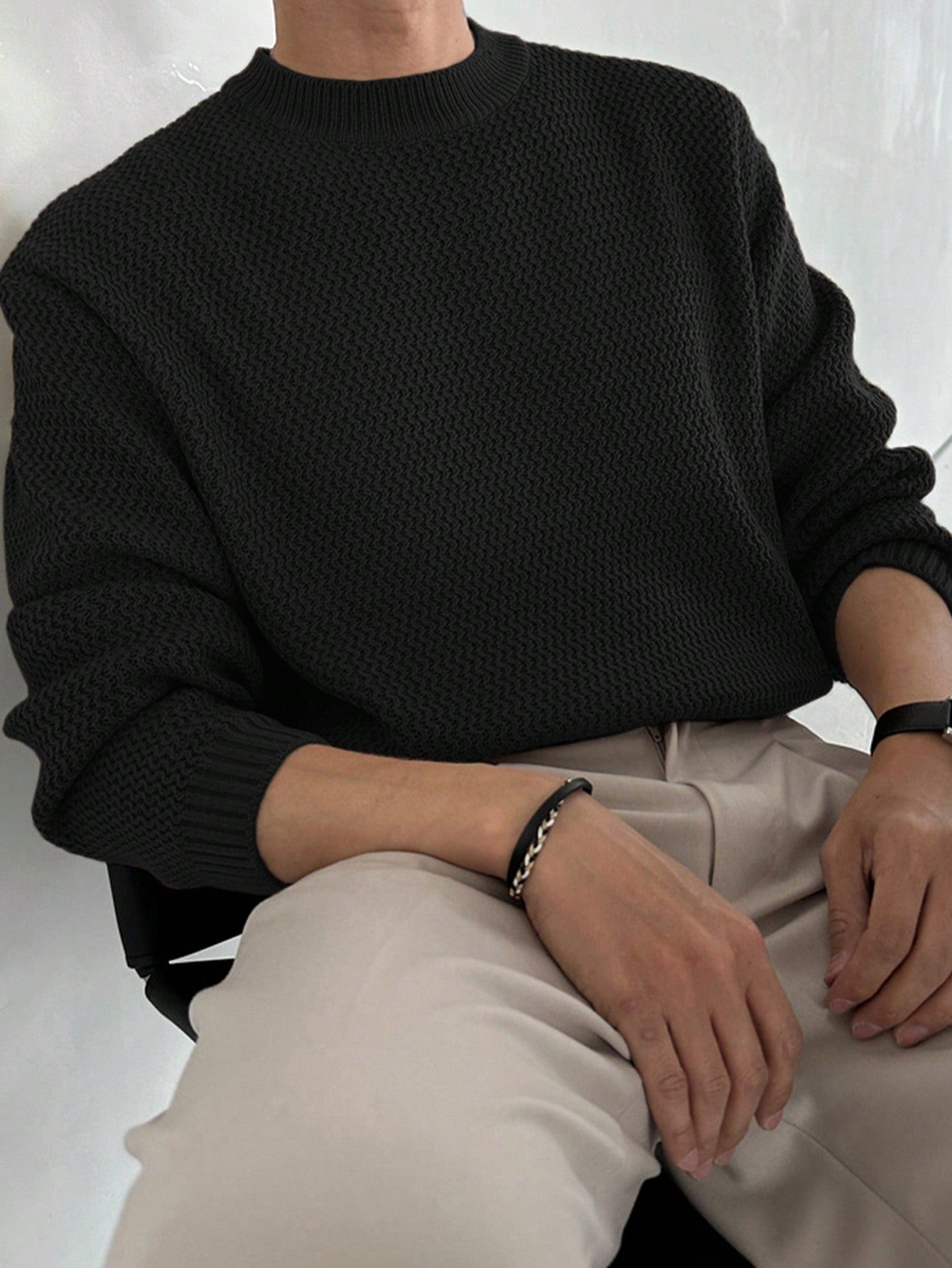 Men Solid Drop Shoulder Sweater