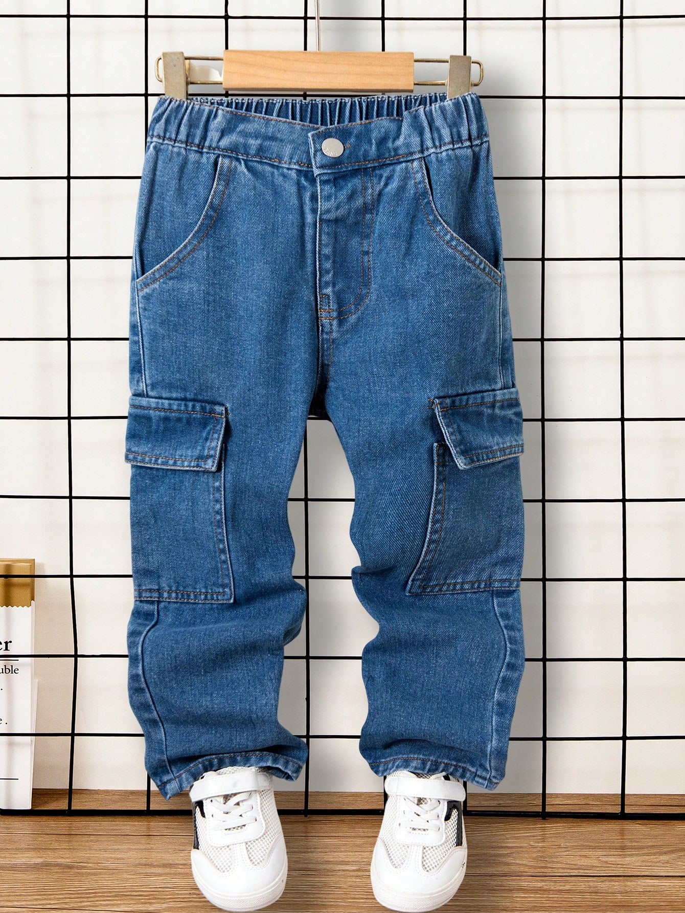 Young Boy Fashion Street Casual Loose Straight Leg Tooling Jeans With Color Block Detail