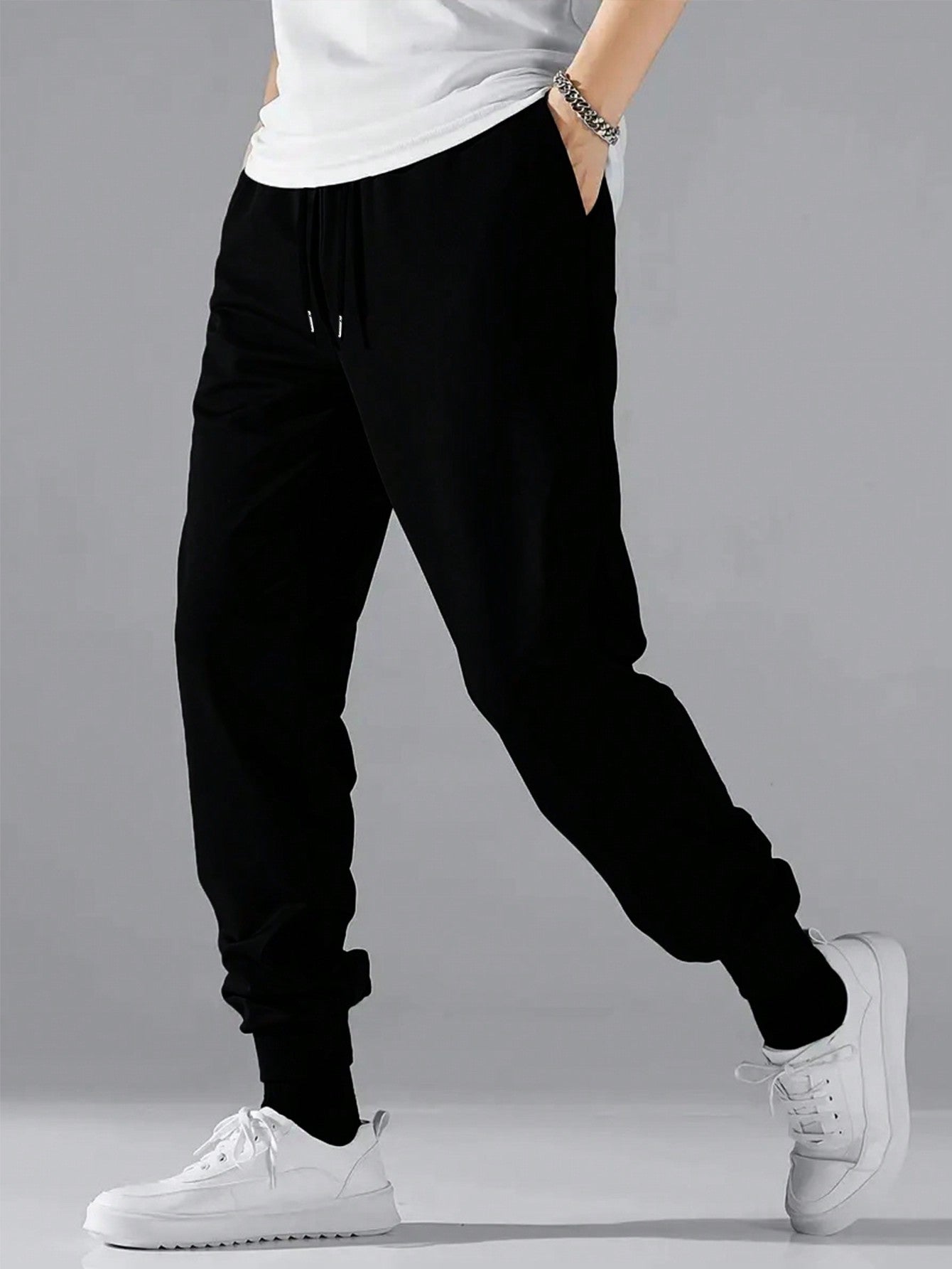 Men Solid Slant Pocket Drawstring Waist Pants