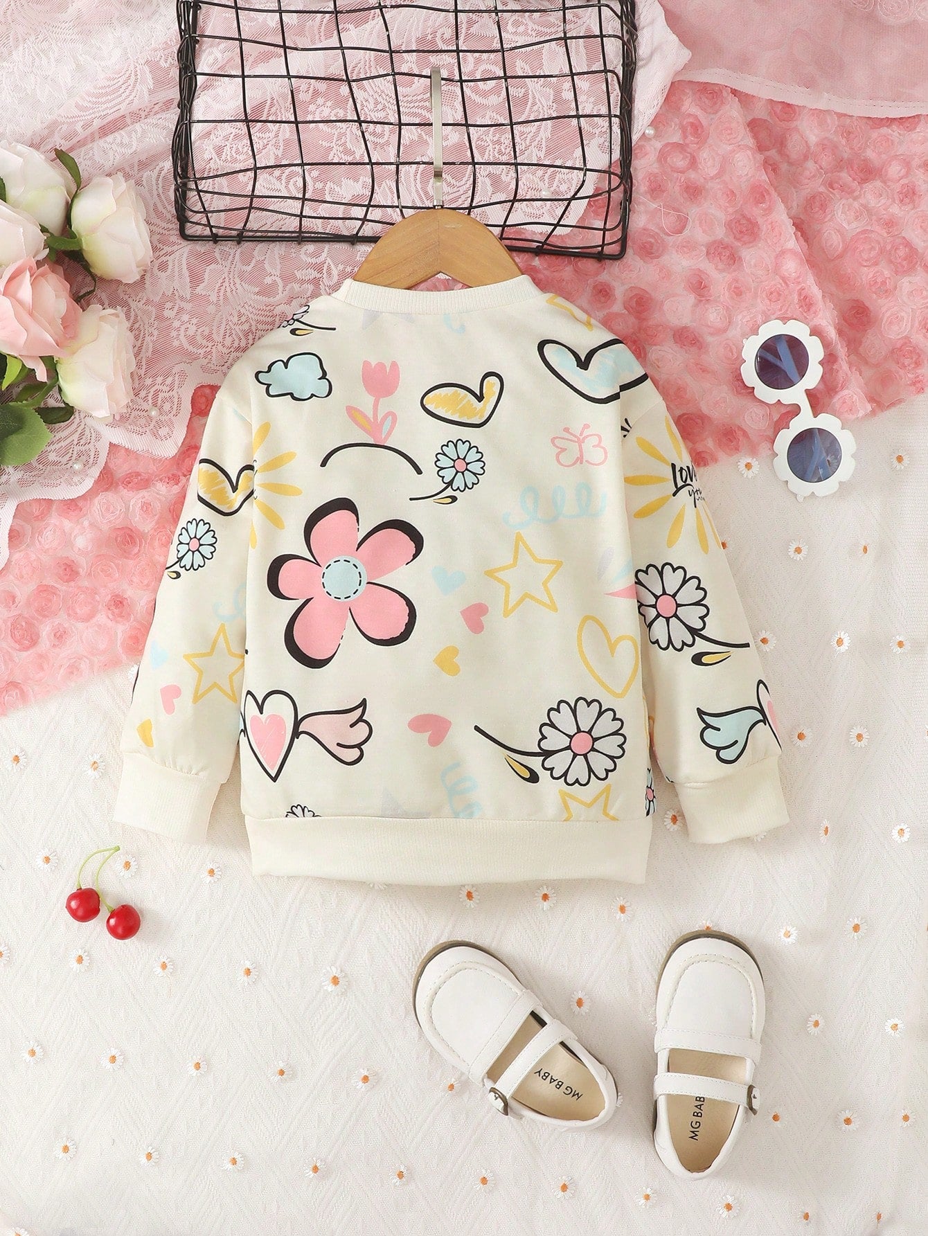 Young Girl Floral & Star Print Sweatshirt