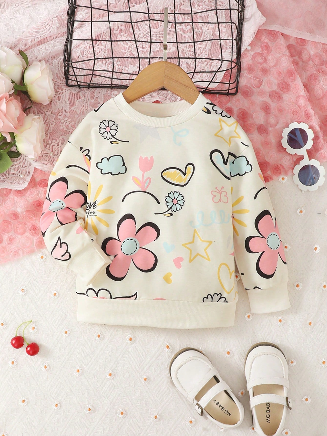 Young Girl Floral & Star Print Sweatshirt