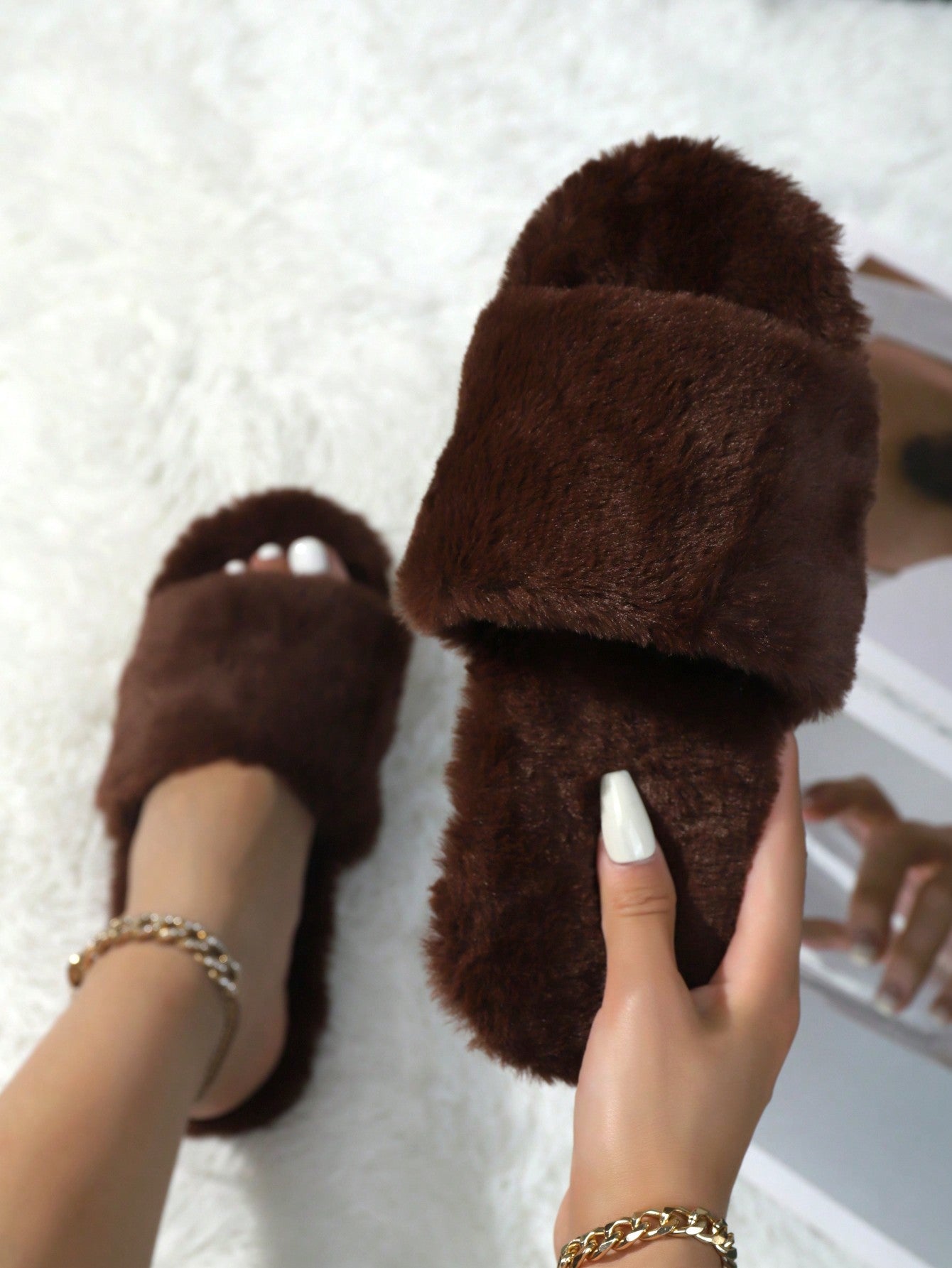 Women's Plush Cozy Slippers, Indoor Floor Silent Home Slippers, Autumn And Winter Christmas Themed Fun Slippers, Soft And Lightweight Fluffy Slippers With Cushy Soles