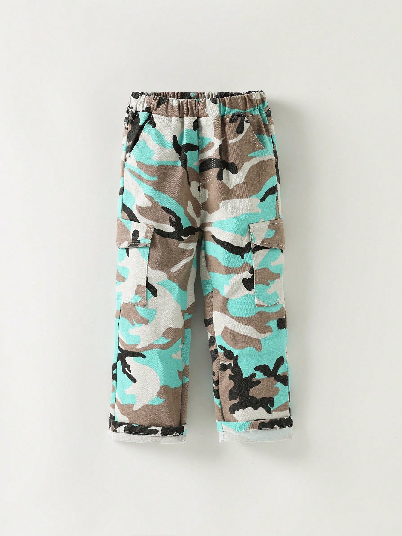 Young Girl Camo Print Flap Pocket Side Cargo Jeans