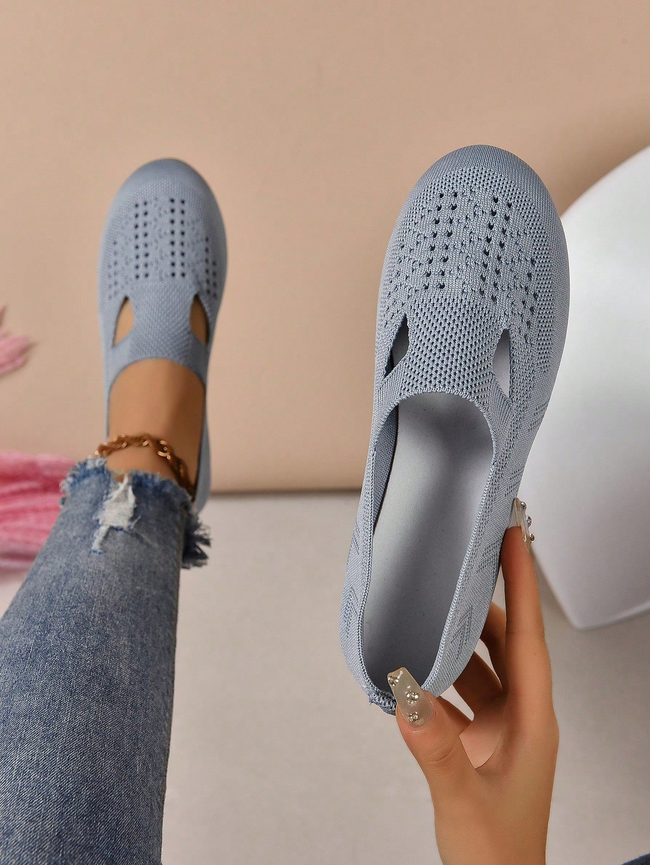 Women White Large Size Hollow Out Comfortable Flat Shoes For Spring And Summer