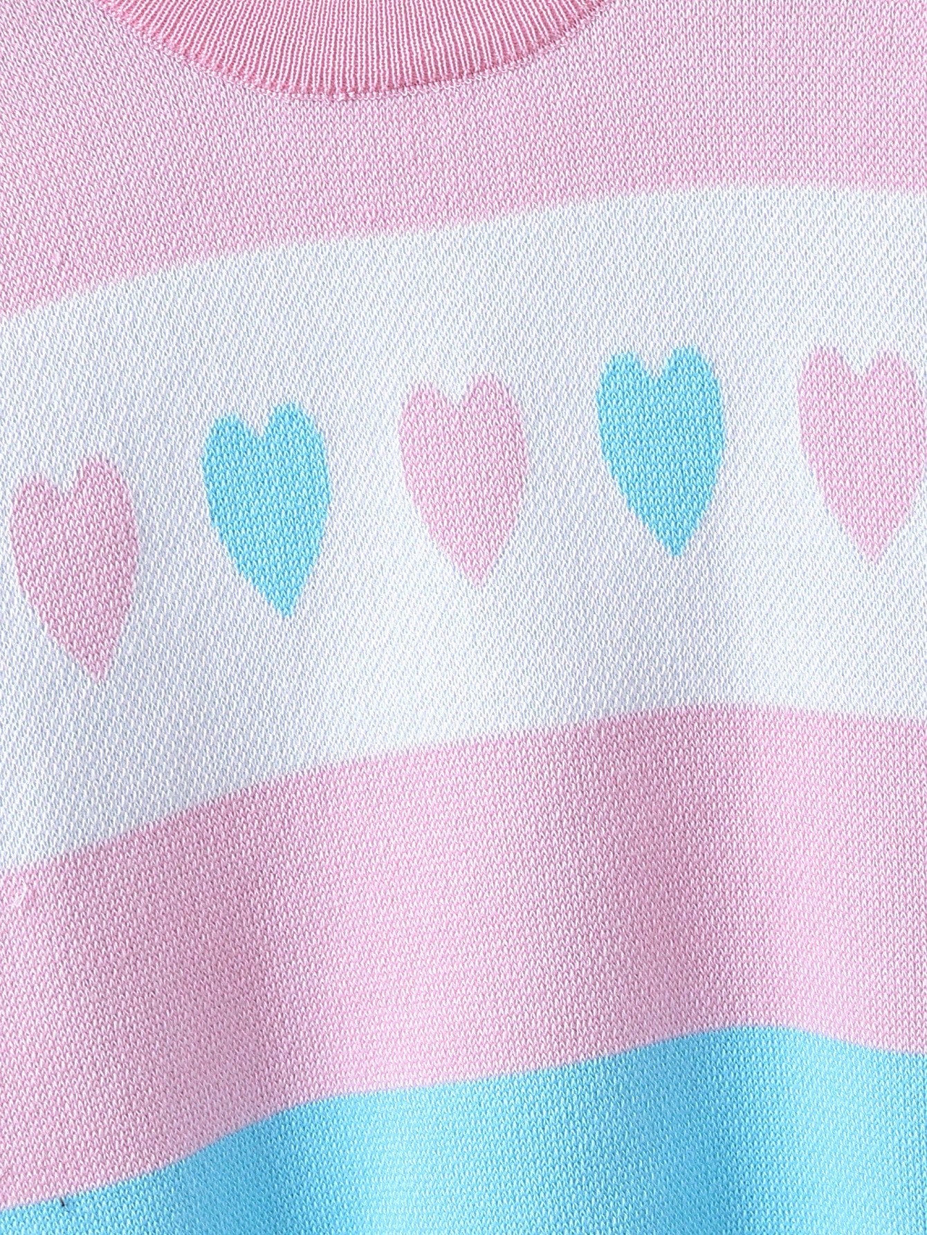 Young Girl Heart Pattern Colorblock Sweater