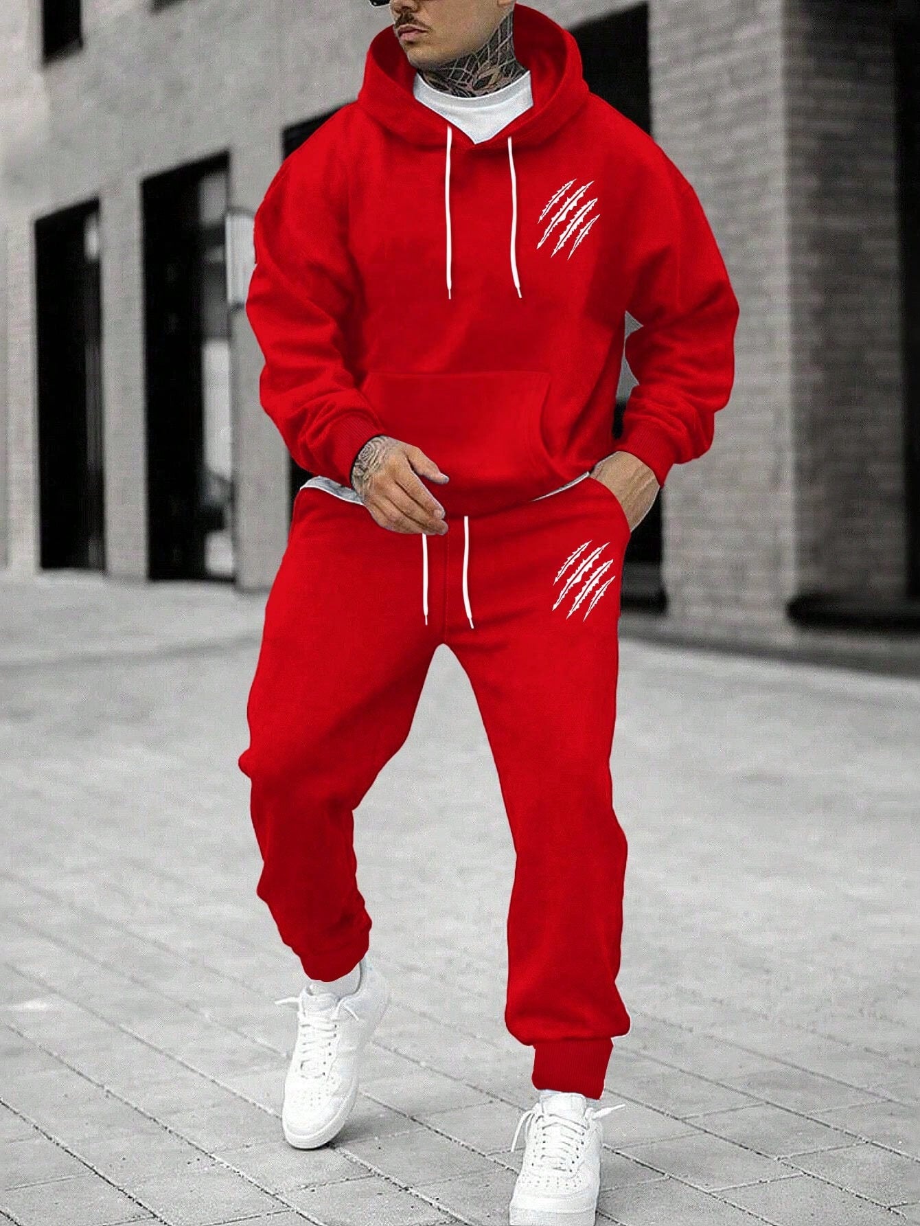 Men's Claw Printed Kangaroo Pocket Warm Fleece Lined Hoodie And Sports Pants Set