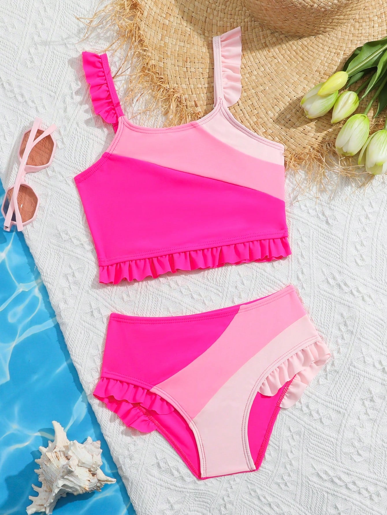 Young Girl Color Block Halterneck Bikini Top And Bottom Set