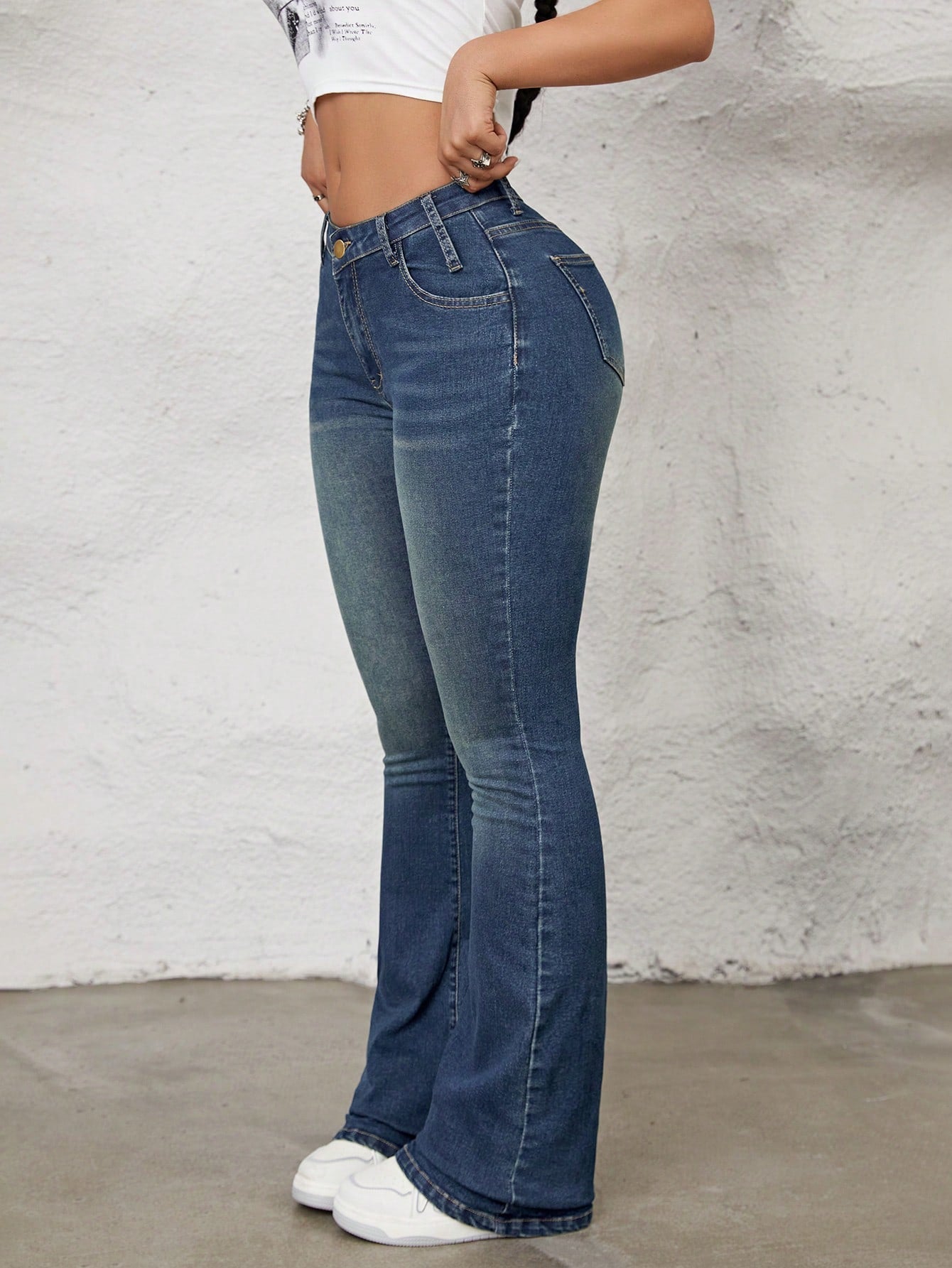 Women's Flare Jeans With Pockets