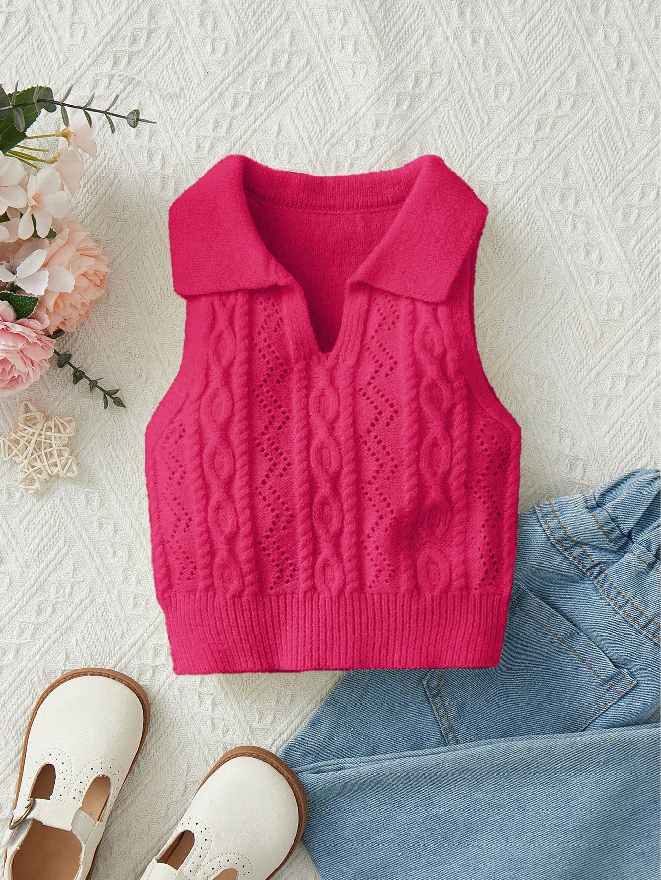 Young Girl Turn-Down Collar Sweater Vest