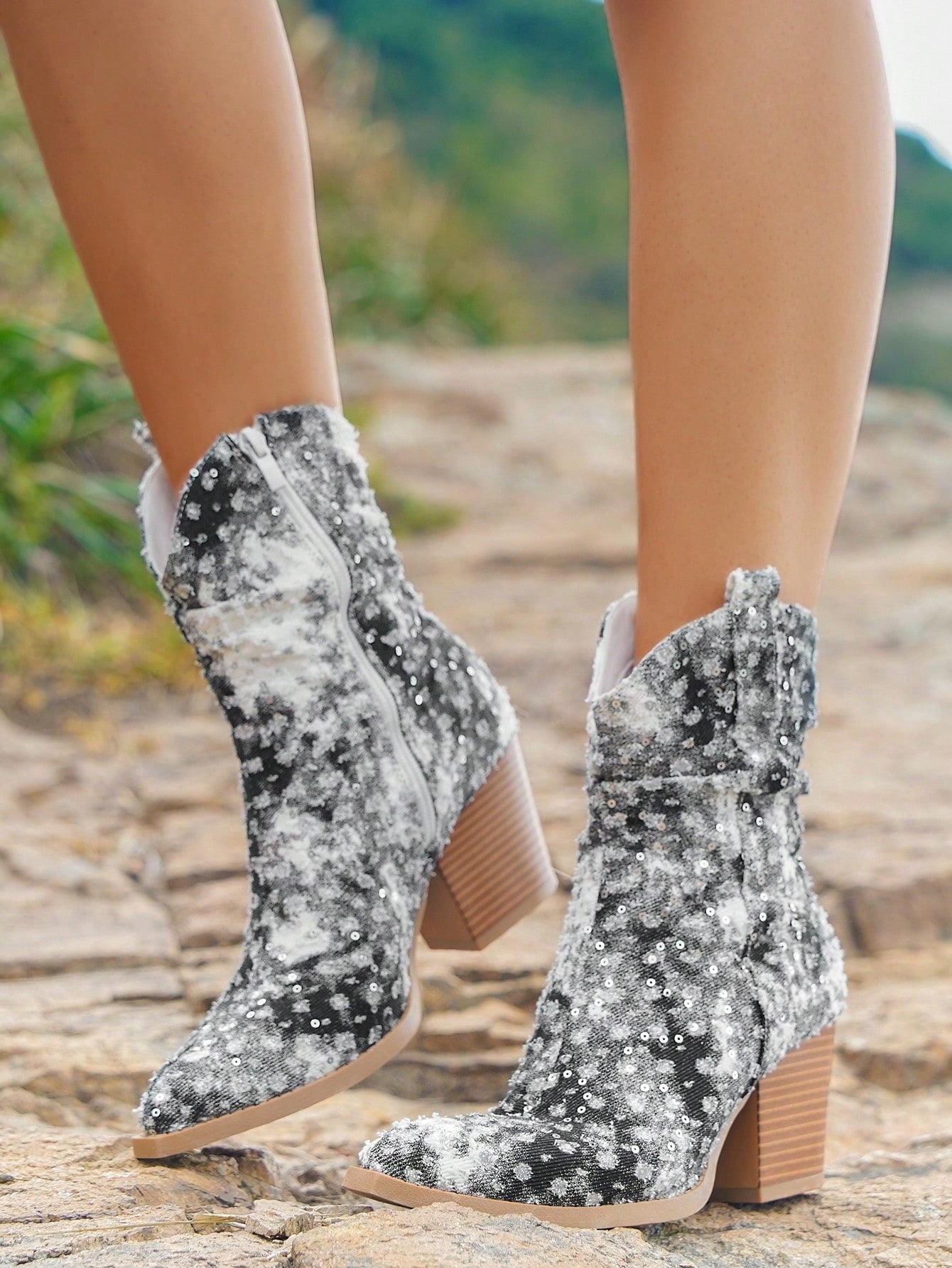 Styleloop Retro Western Style Sequined Cowboy Boots