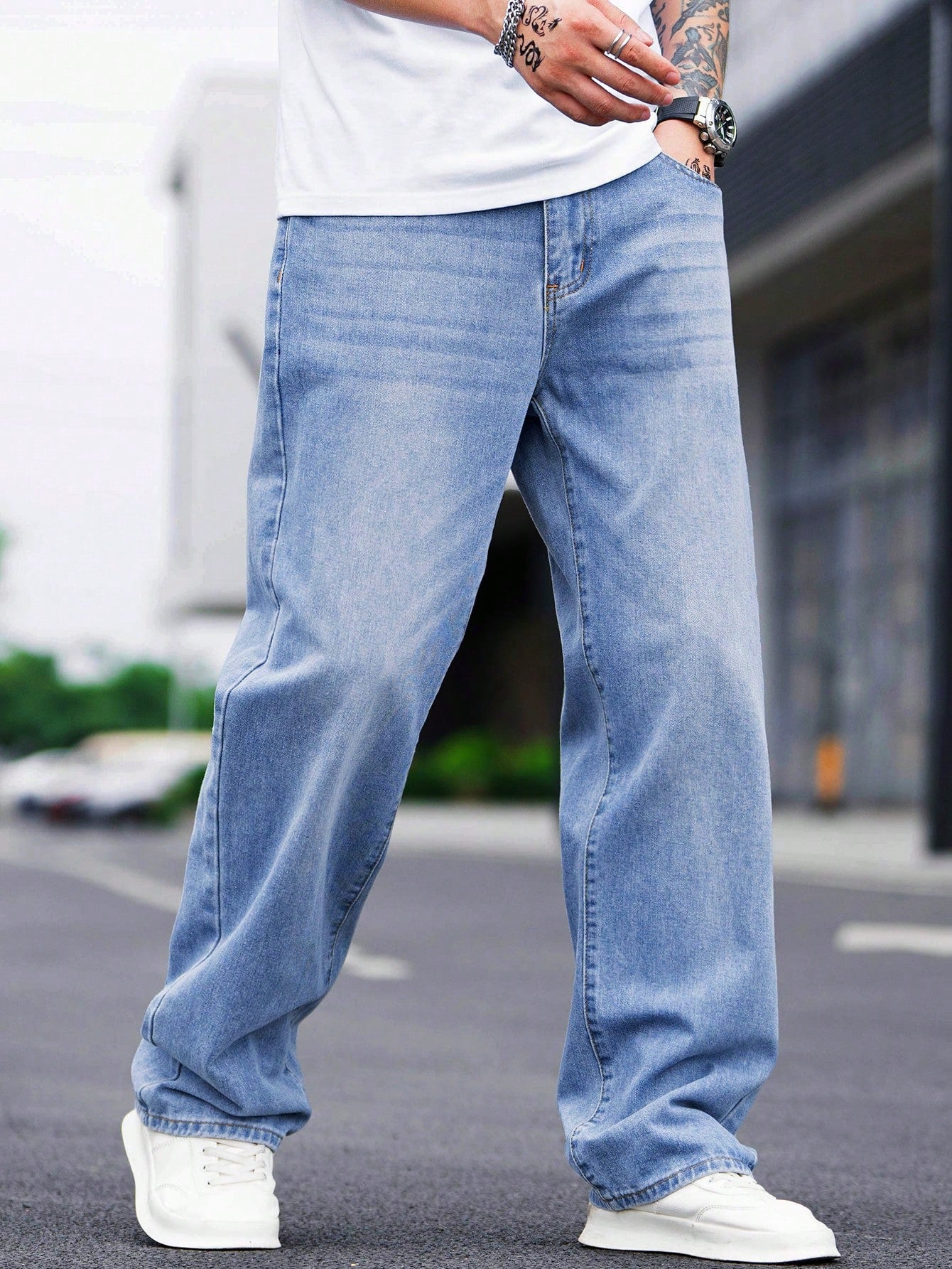 Men Cotton Bleach Wash Straight Leg Jeans