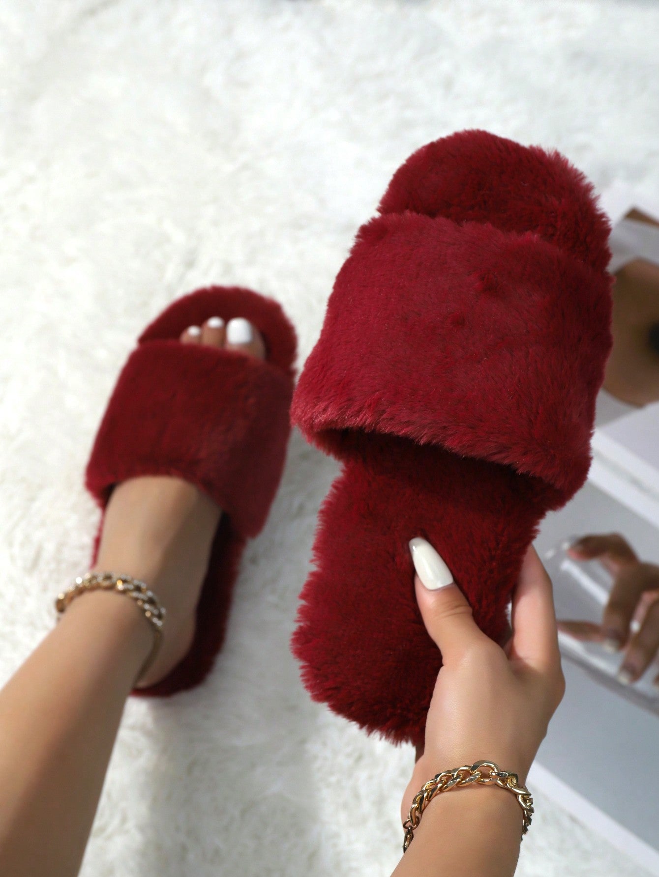 Women's Plush Cozy Slippers, Indoor Floor Silent Home Slippers, Autumn And Winter Christmas Themed Fun Slippers, Soft And Lightweight Fluffy Slippers With Cushy Soles