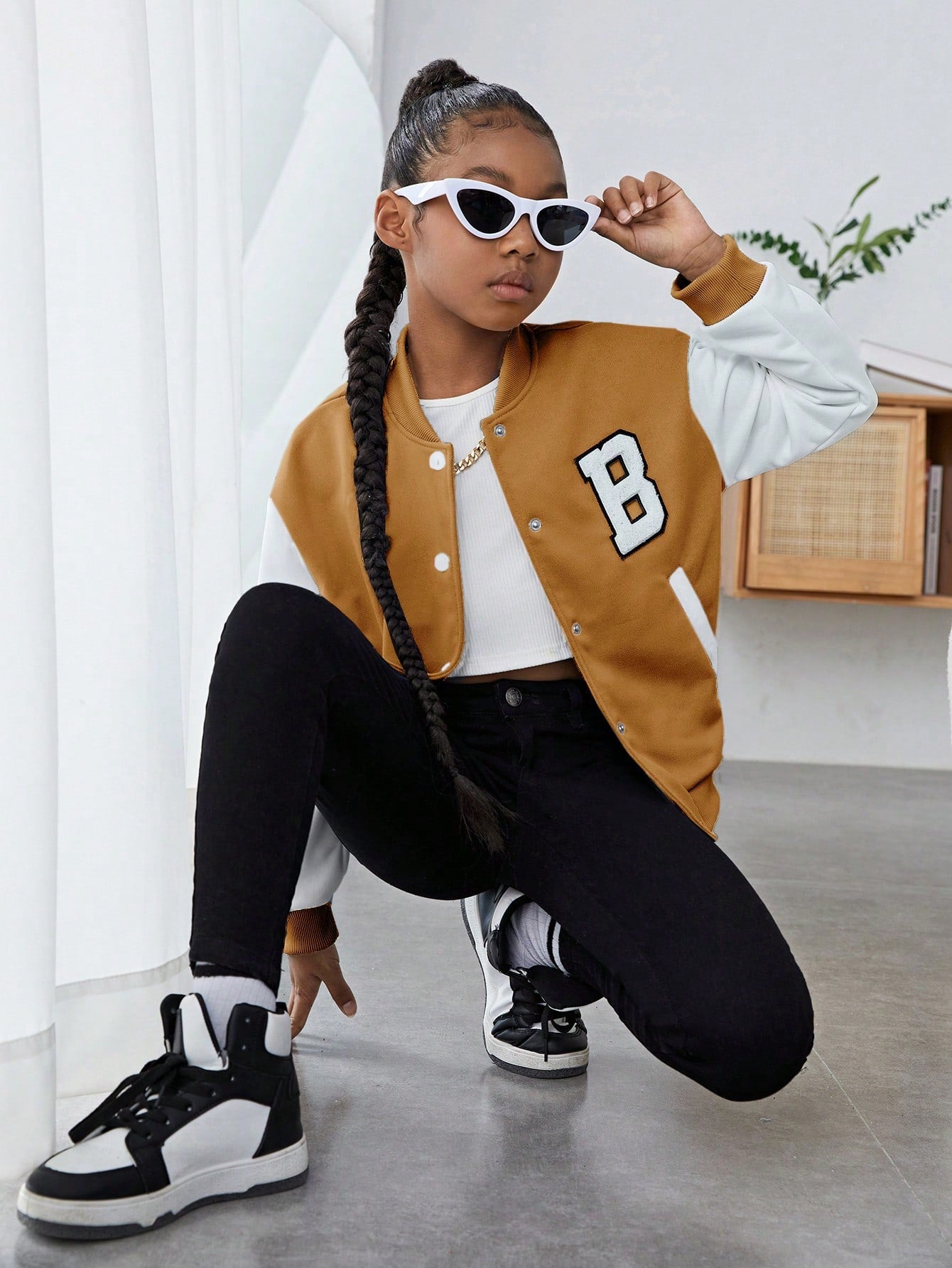 Tween Girl Letter Patched Drop Shoulder Varsity Jacket