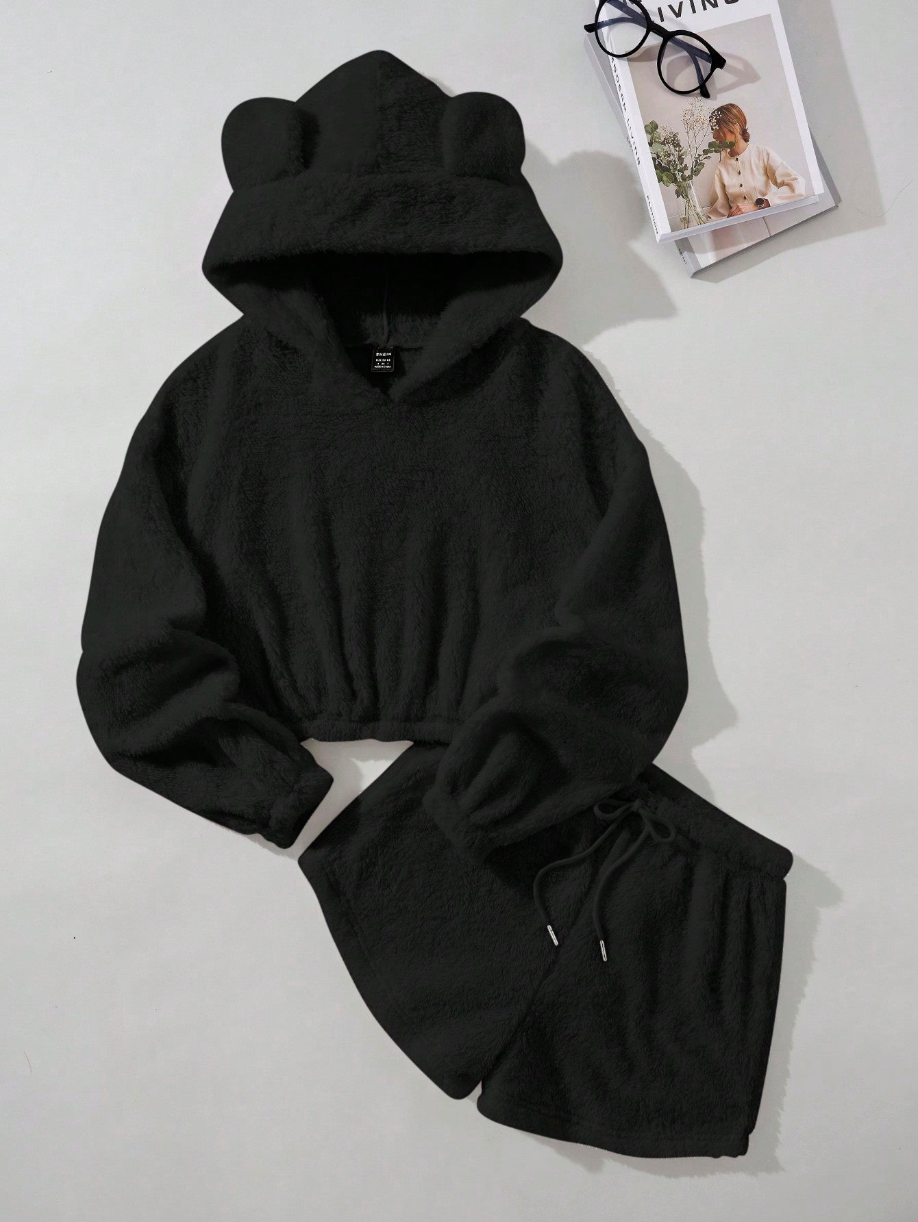 Women's Solid Color Plush Hooded Sweatshirt Shorts Two-piece Set