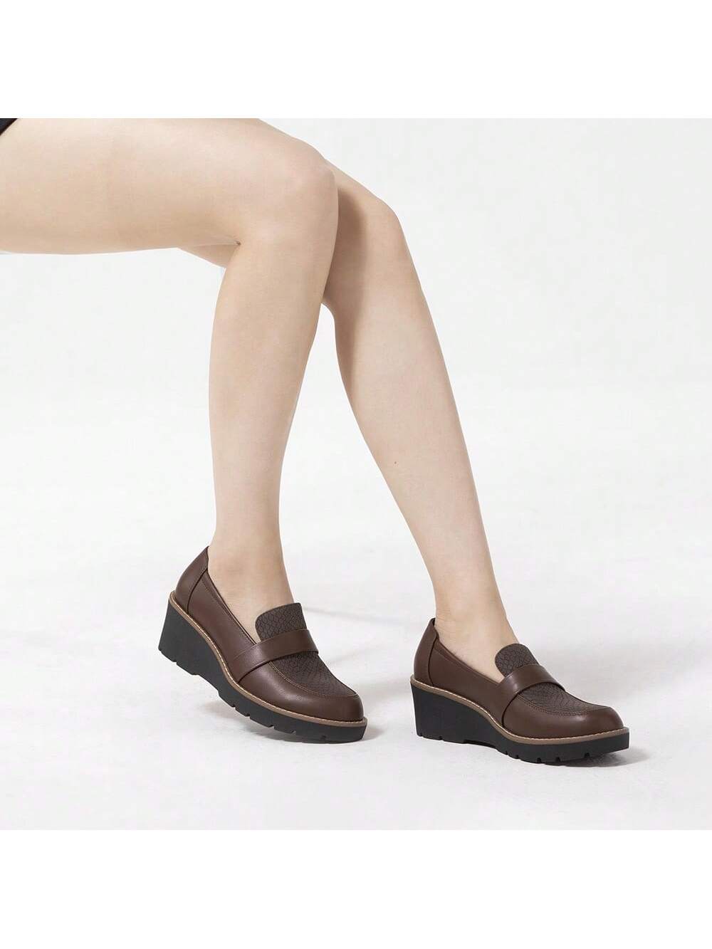 Women's Platform Penny Loafers Casual Comfort Slip On Leather Loafers Business Work Dress Shoes