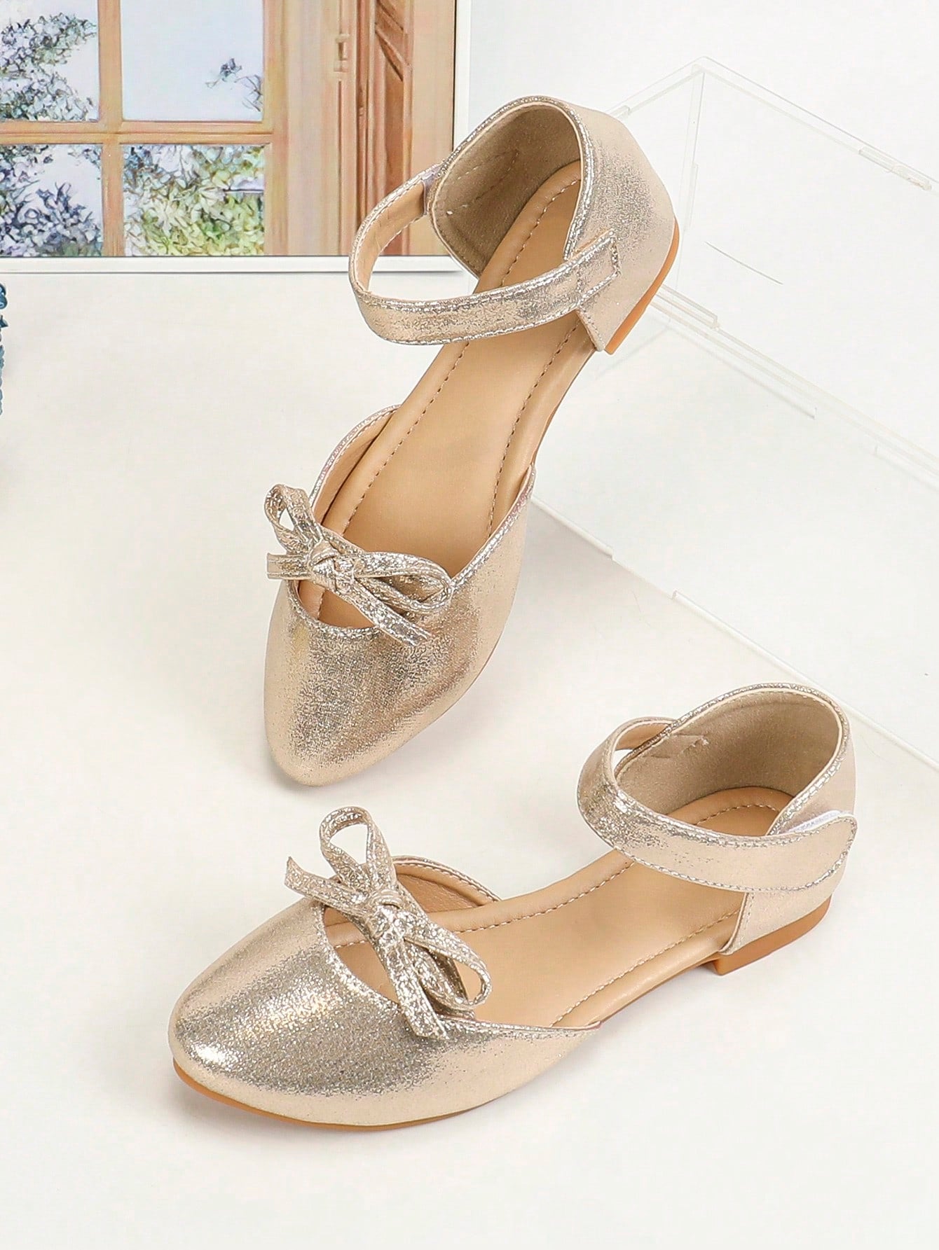 Fashionable Girls' Pointed Toe Flat Shoes, Children's Shoes, Teenagers' Flat Leather Shoes, Outdoor Flats, Gold-colored Shoes, Comfortable For Parties And Casual Wear