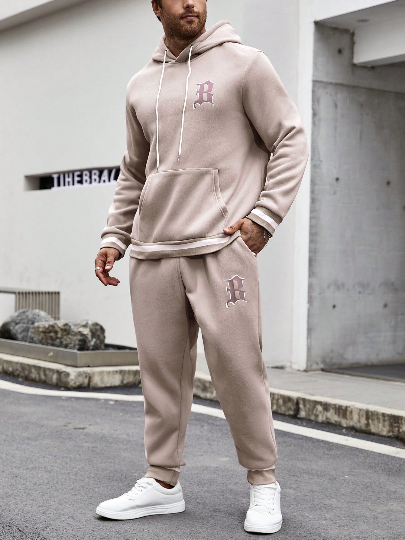 Men Plus Simple Solid Color Hoodie And Sweatpants Set