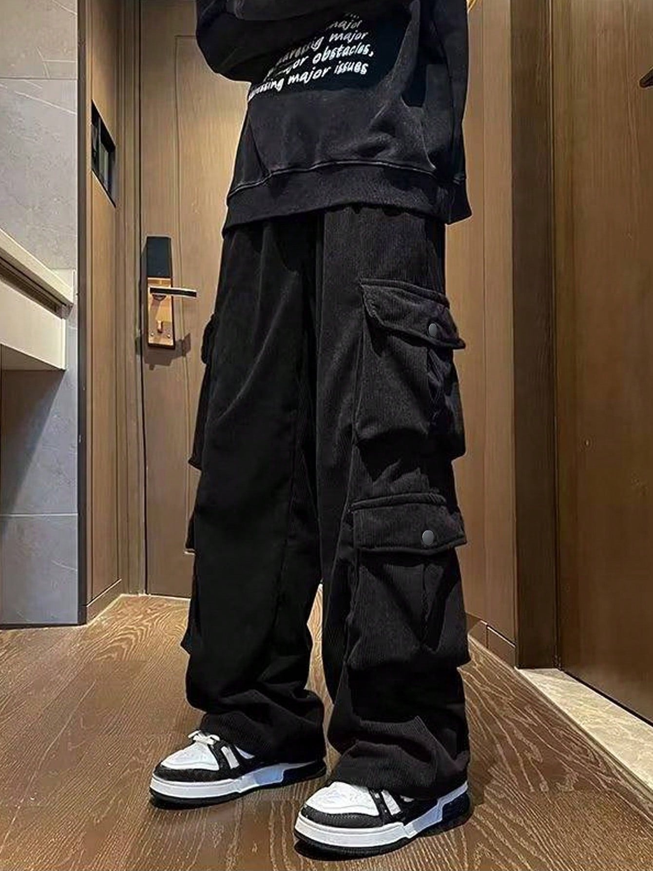 Loose Fit Men's Cargo Pants With Flap Pockets, Side Drawstring Waist