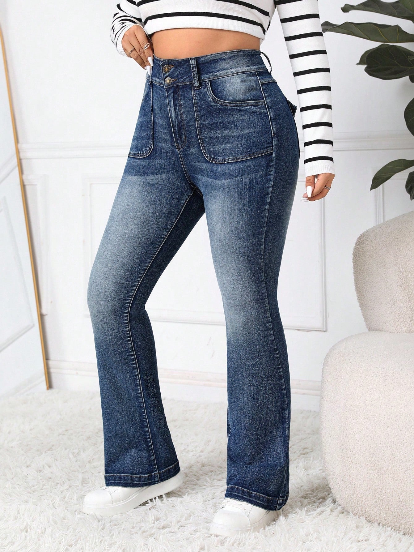 Plus Size Slim Fit Flared Jeans