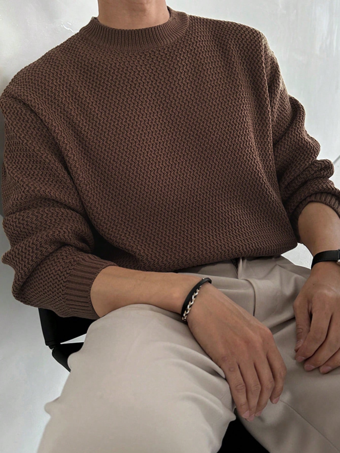 Men Solid Drop Shoulder Sweater