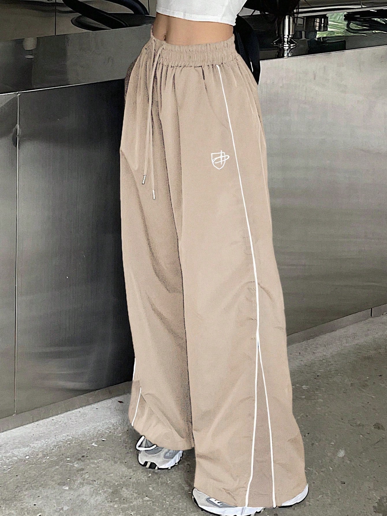 Women's Side Striped Drawstring Waist Long Pants