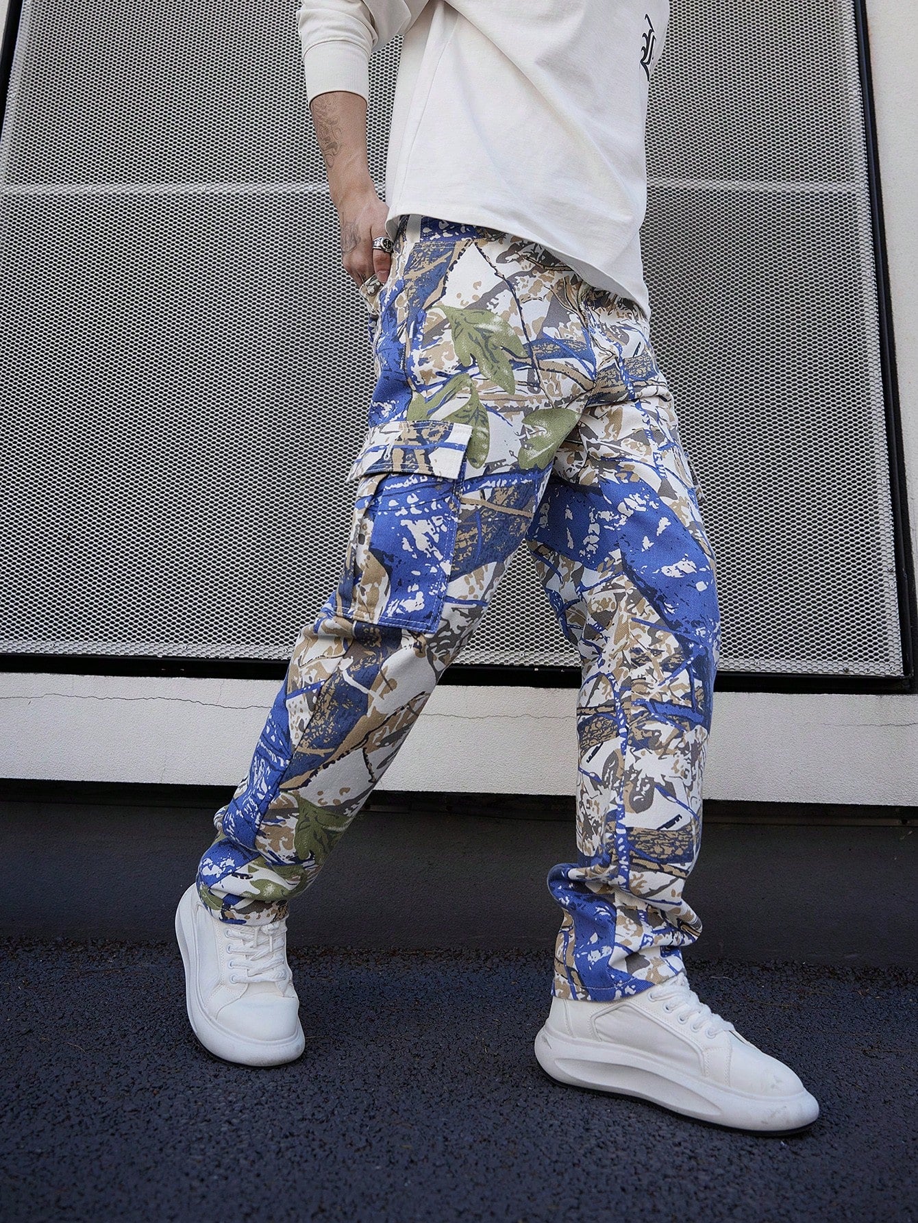 Men's Printed Cargo Denim Pants