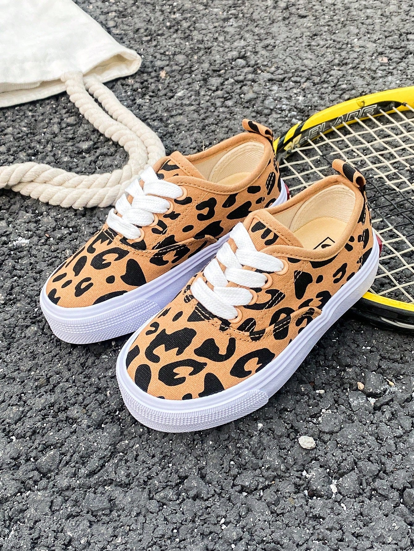 Kids Canvas Shoes, Spring/Fall Korean Style Simple Design Boys/Girls Low Top Casual Athletic Shoes, Classic And Versatile Fashionable Canvas Shoes, Perfect For Sports And Skateboarding