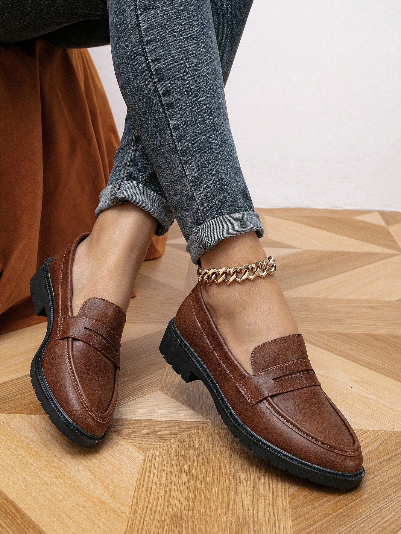 Women Black Minimalist Flats,  Elegant Round Toe Penny Loafers