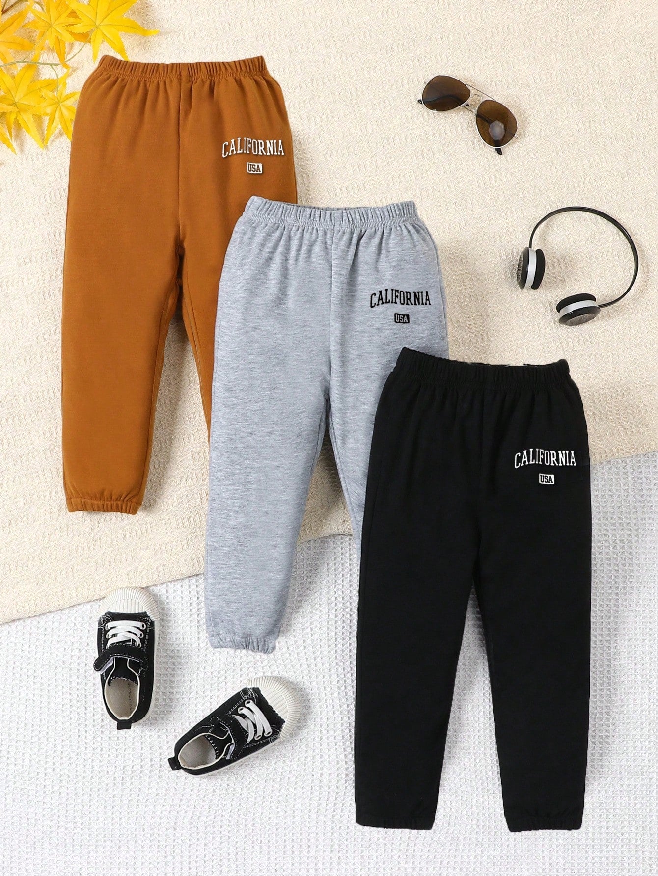 Young Boy 3pcs Casual Letter Printed Pants Set