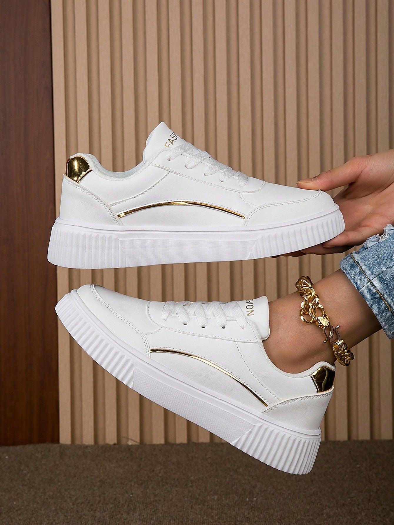 Teenagers' Autumn/Winter Solid Color White Sneakers, Campus Style Students' Shoes, Fashionable And Trendy