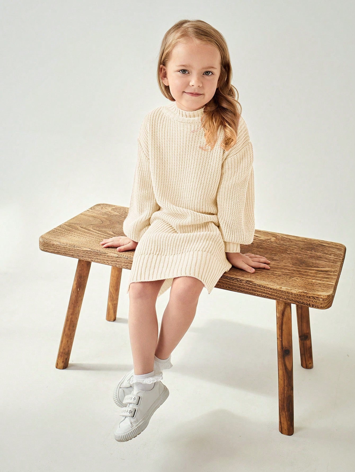 Little Girls' Simple Round Neck Long Sleeve Knit Sweater Dress