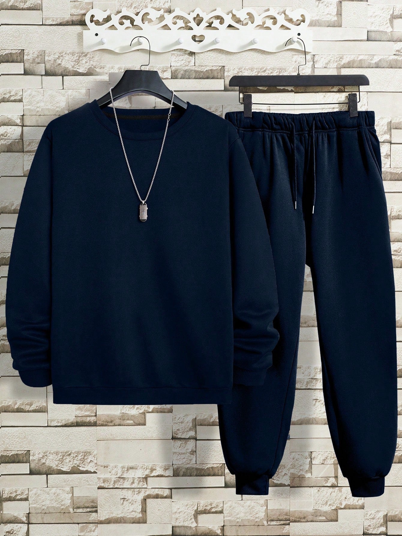 Men Solid Sweatshirt & Drawstring Waist Sweatpants