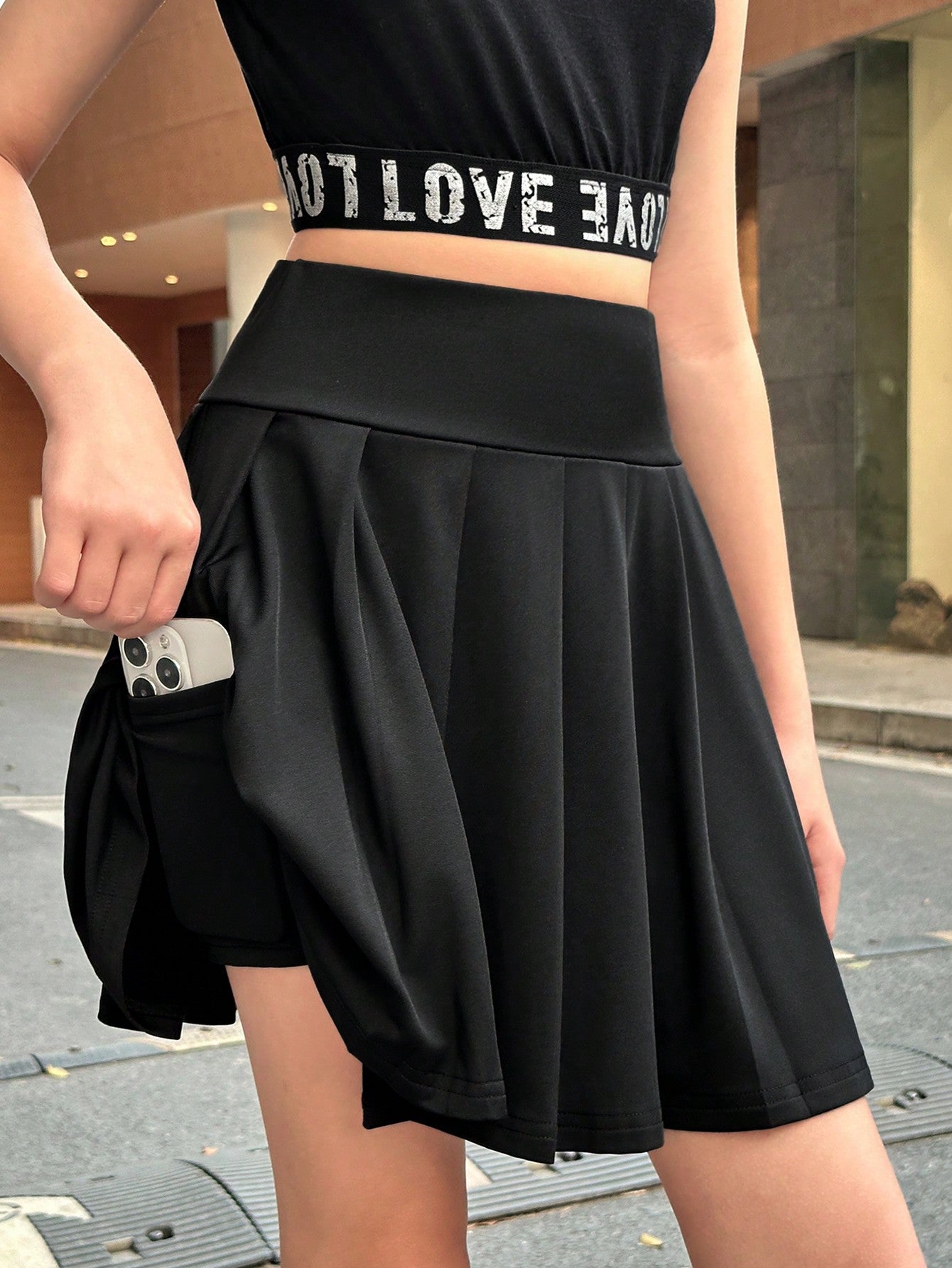 Tween Girl Sports Street Style Loose Knitted Solid Color Pleated Skort