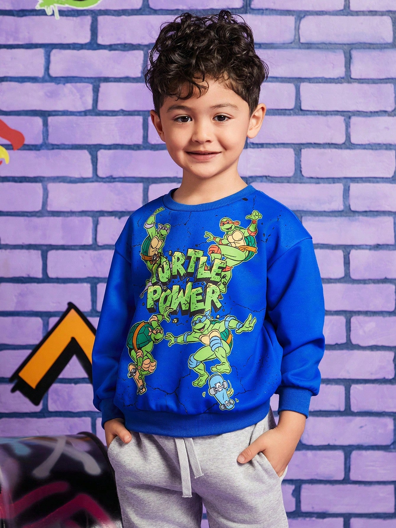 Young Boy Cartoon & Letter Print Long Sleeve Sweatshirt