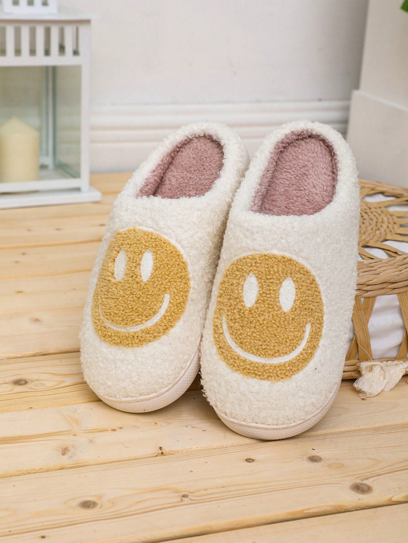 Women Korean Style Cute Cartoon  Face Fabric Slippers With Thick And Wear-Resistant Soles For Warm And Cozy Home Winter Wear, Couples" Slippers