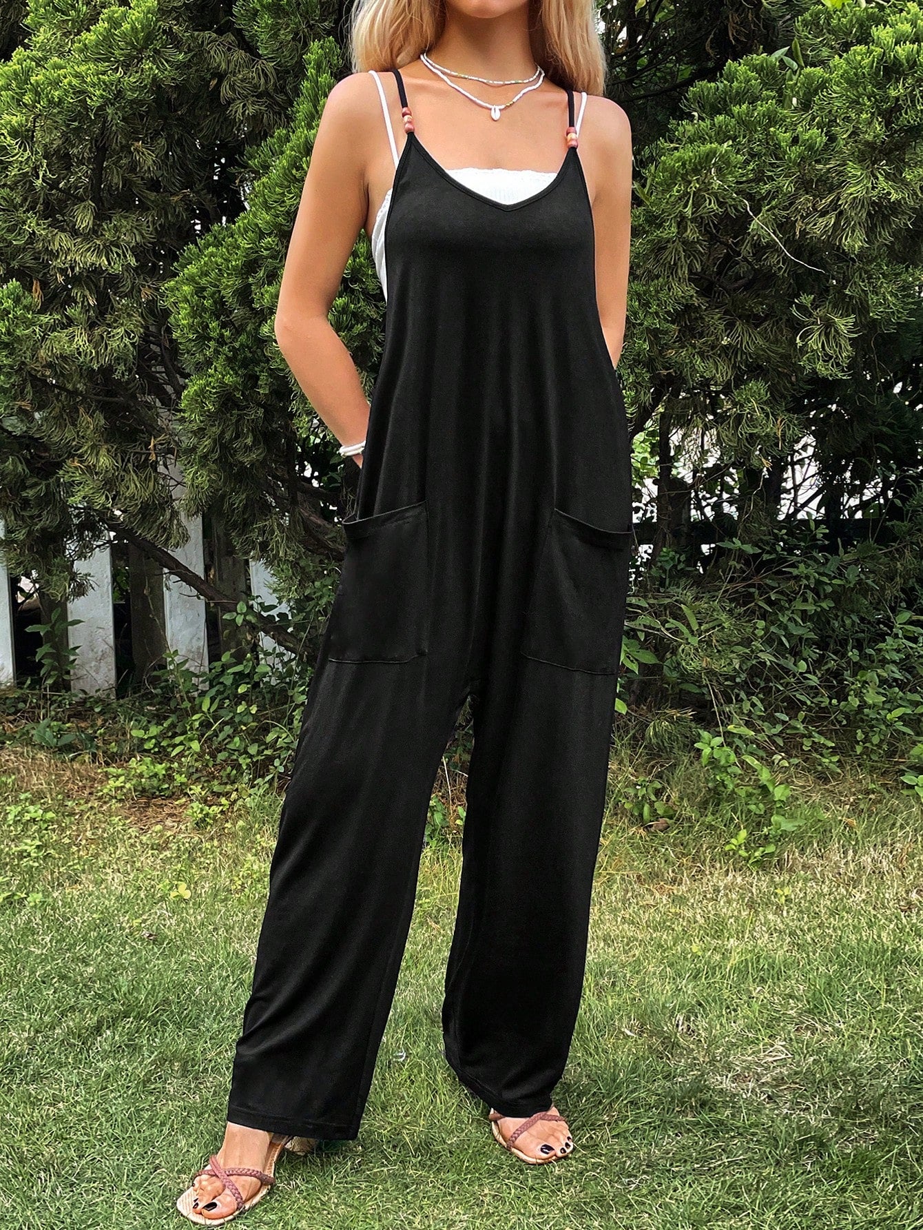 Women'S Vacation Style Halter Neckline Jumpsuit With Double Pockets