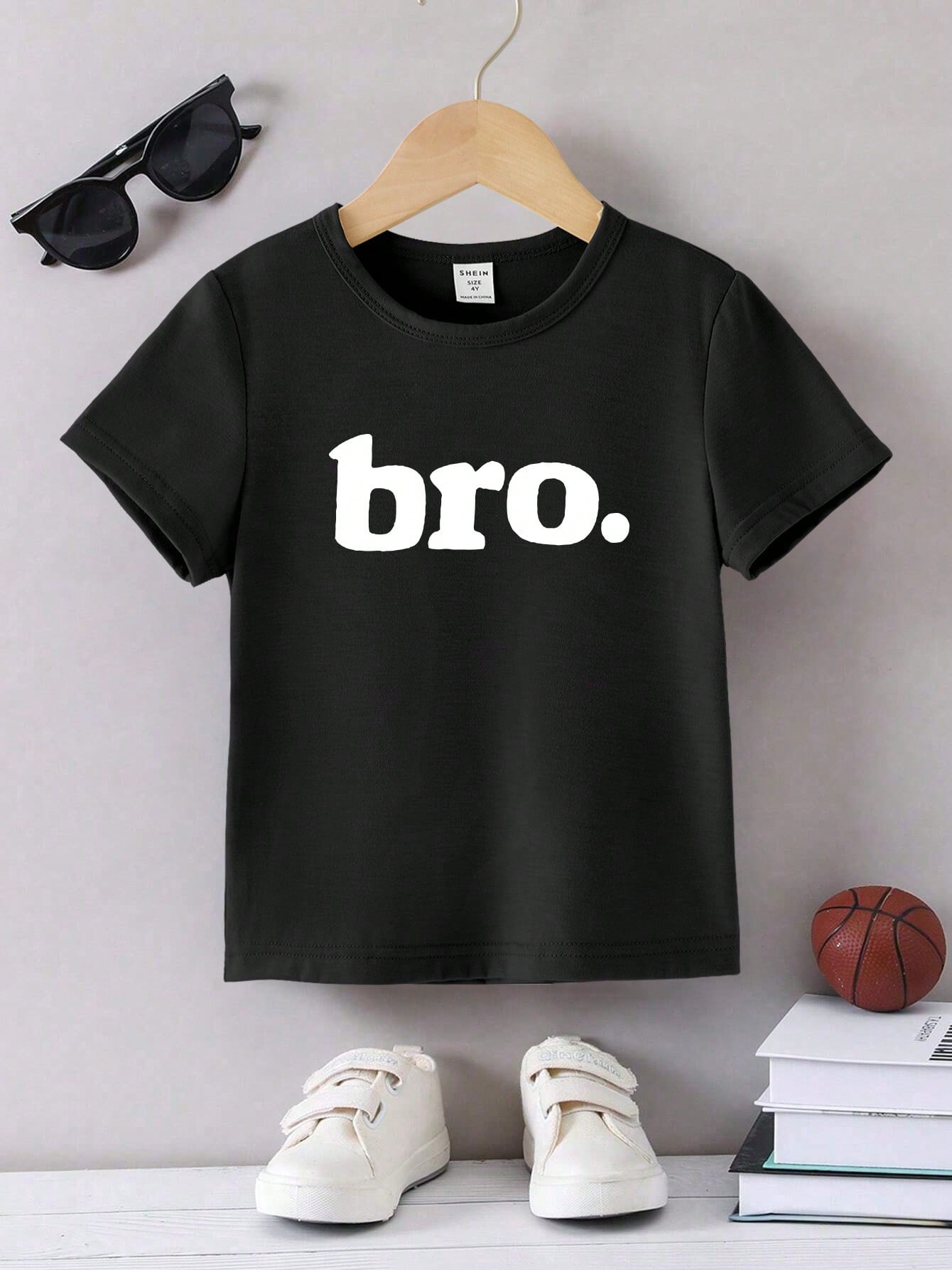 Young Boy Leisure 'bro' Letter Print Round Neck Short Sleeve T-Shirt