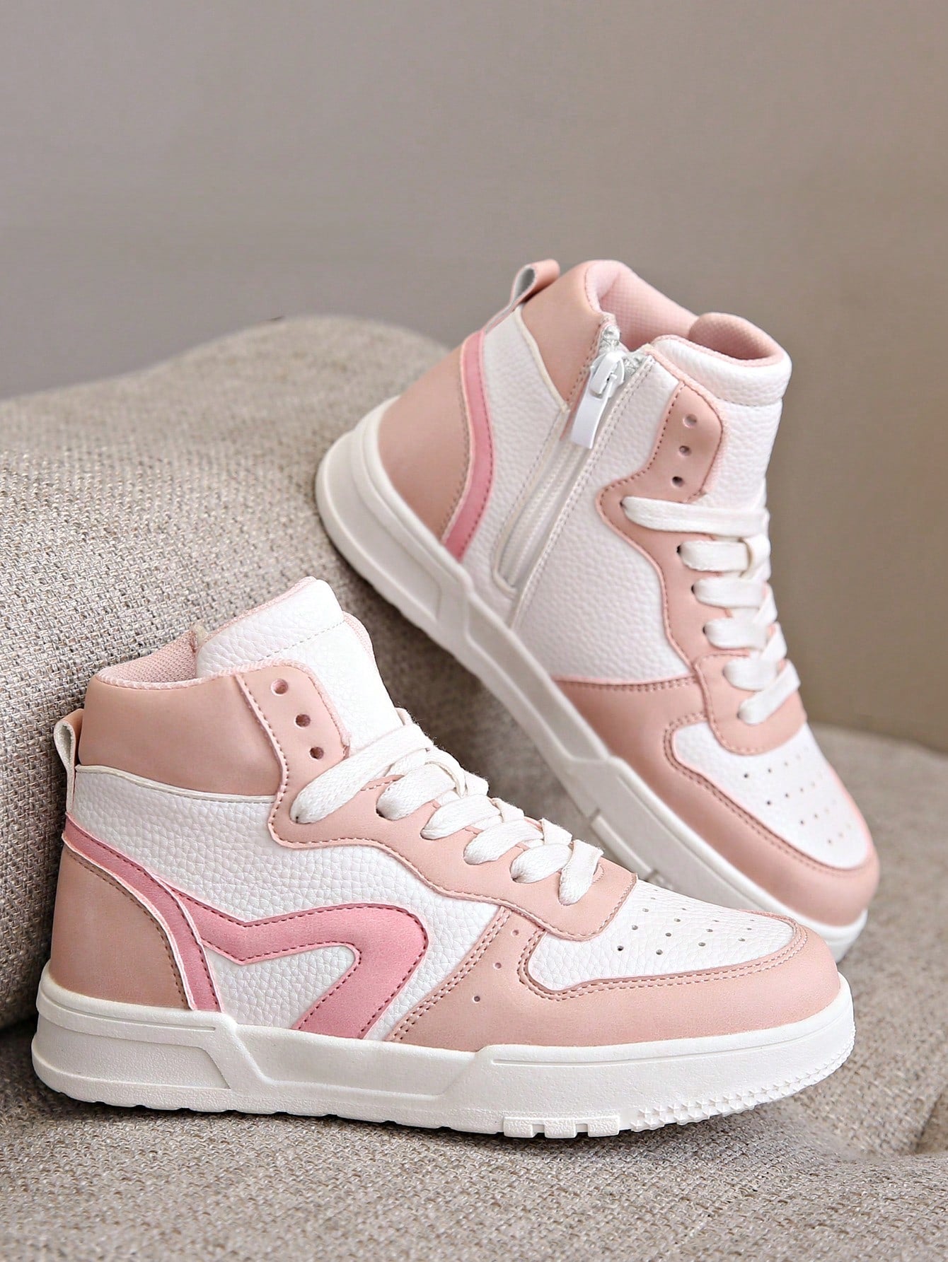 Kids/Girls' Outdoor Lace-Up Closure Casual Sports Shoes, White, Rose Pink, Beige Color Block High-Top Skating Shoes, Leather Upper, Zipper Closure, Perforated Design, Comfortable Padded Collar, Mid-Top, Fashionable Retro Streetwear, Multi-Functional Daily