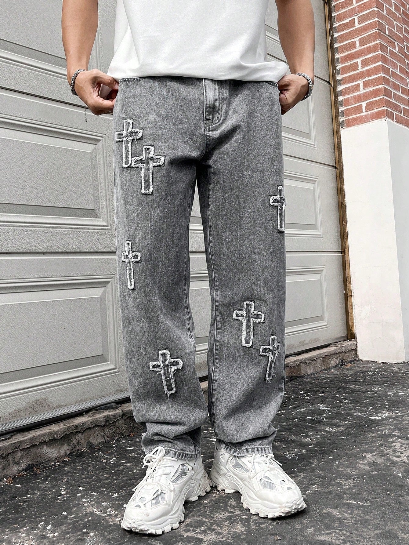 Men's Loose Fit Straight Leg Jeans With Cross Pattern