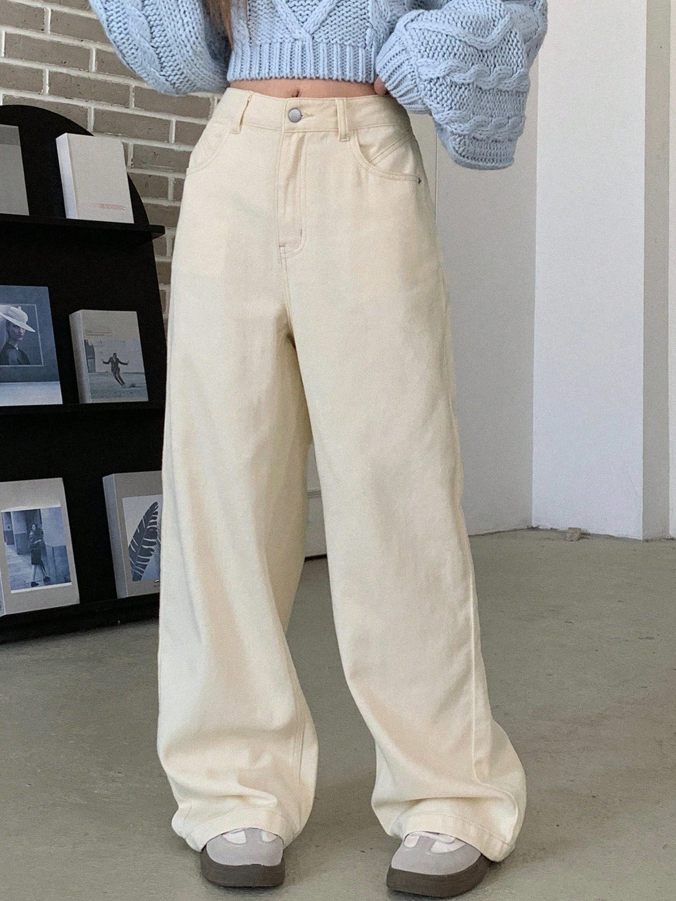 Women's Wide Leg Jeans