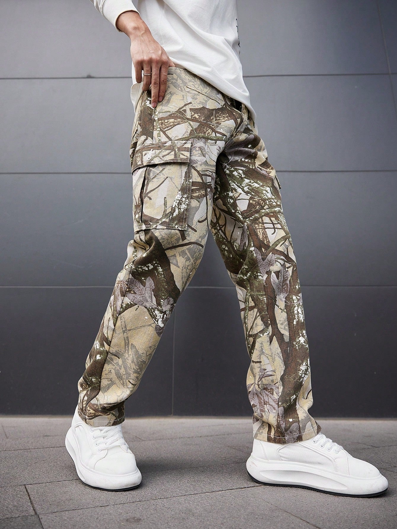 Men's Printed Cargo Denim Pants