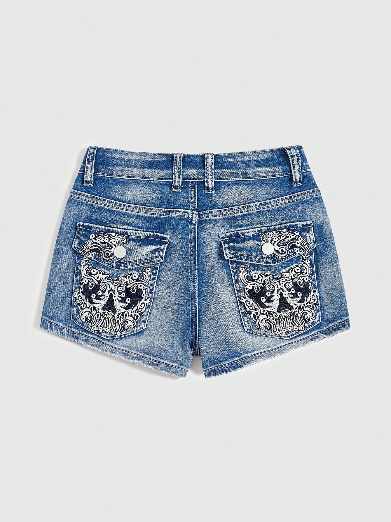 Punk Plus Floral Embroidery Denim Shorts