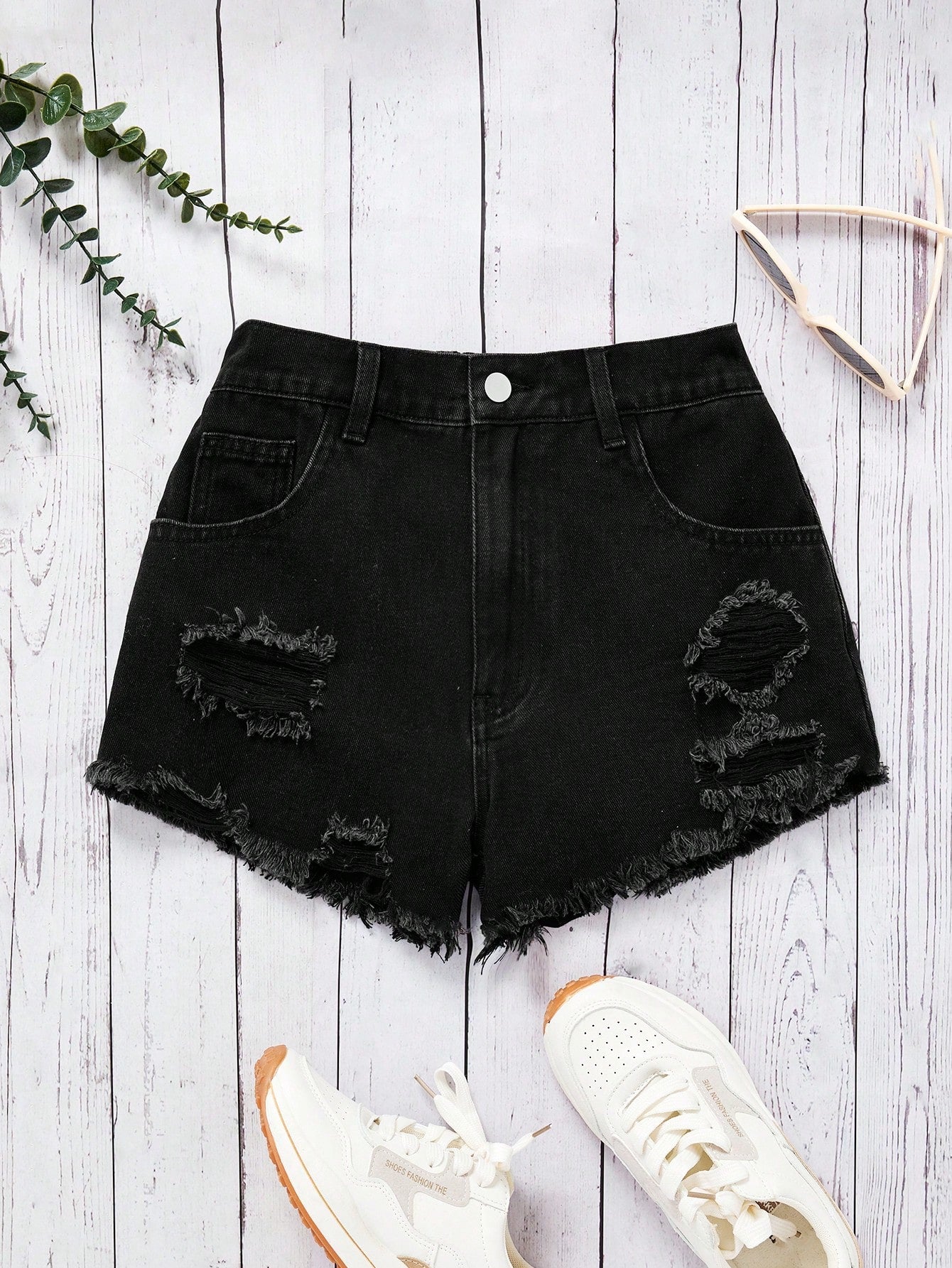 Teen Girls' Distressed Denim Shorts With Frayed Hem