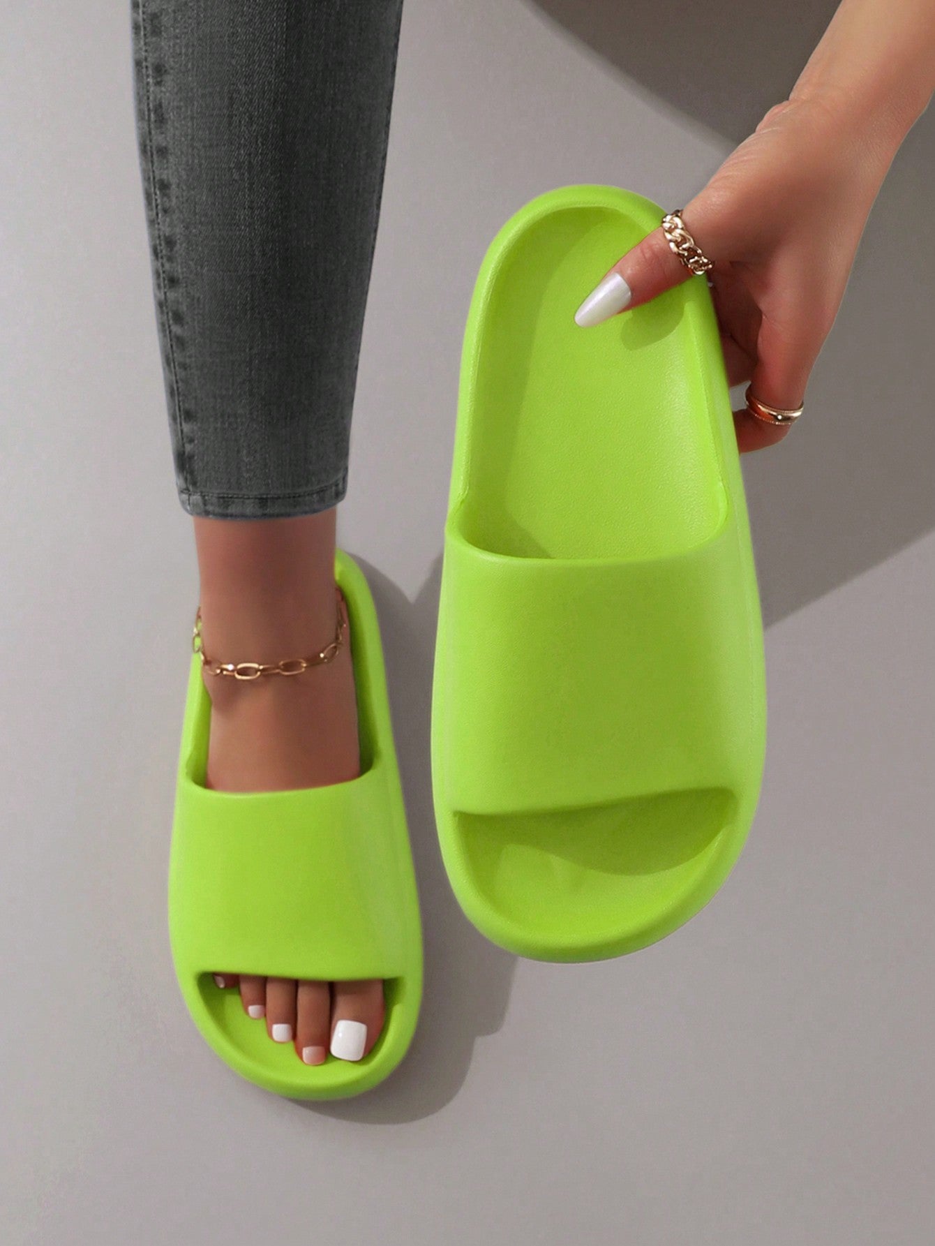 Fashion Colored Minimalist Thick Sole Anti-Slip Unisex Casual Slippers For Indoor,Outdoor,Beach,Bathroom Use
