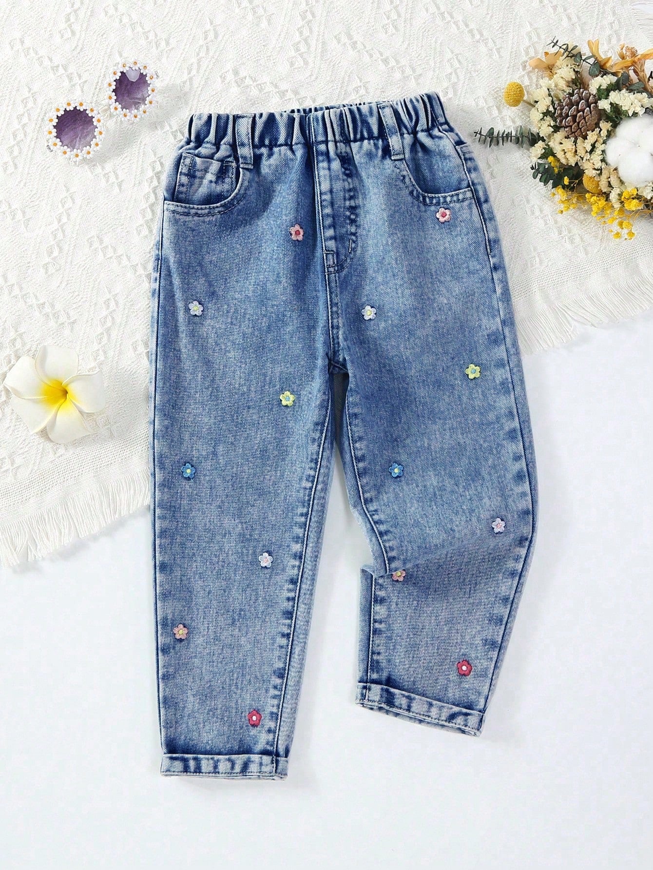 Young Girl Floral Embroidery Washed Jeans