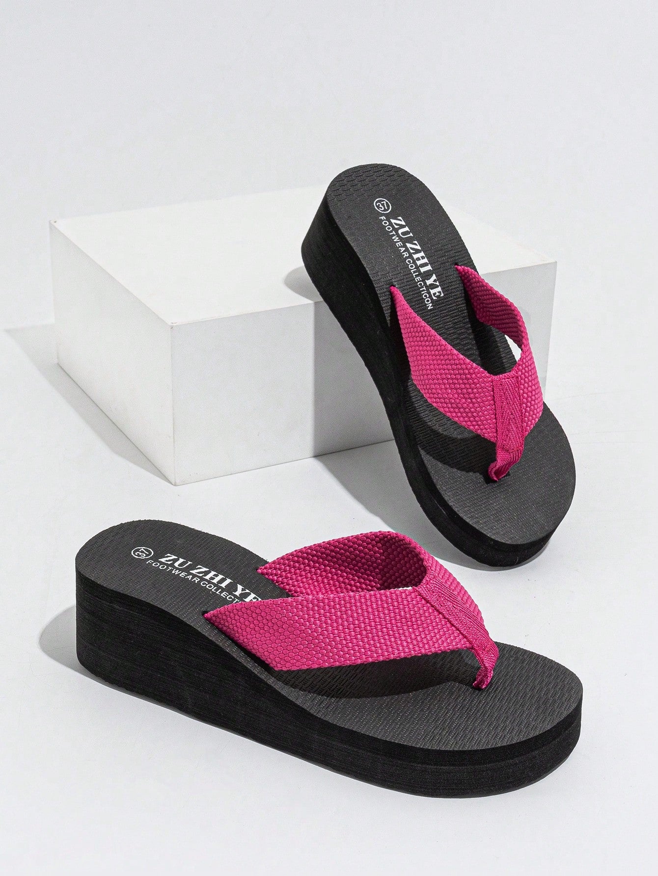 2024 New Arrival Summer Fashion Women Wedge Heel Flip Flops